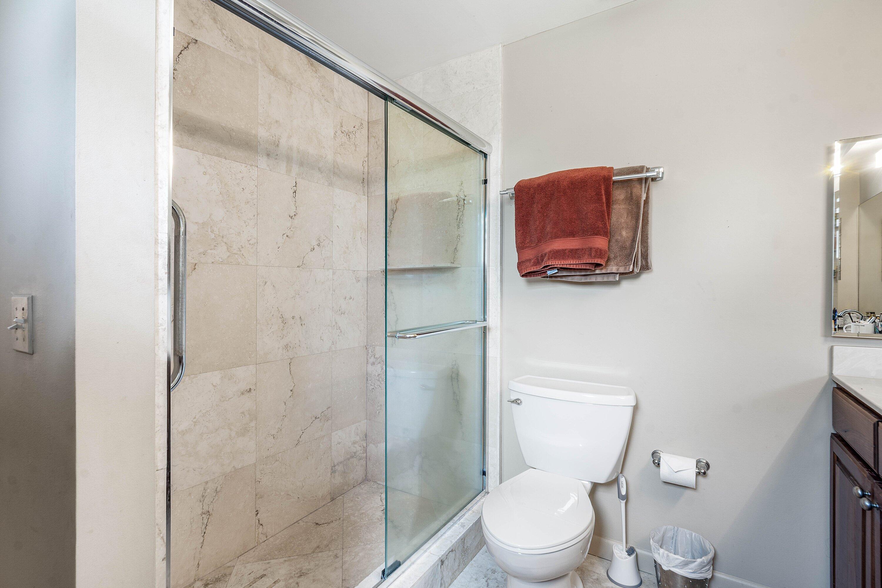 EASTPOINTE - Residential Lease
