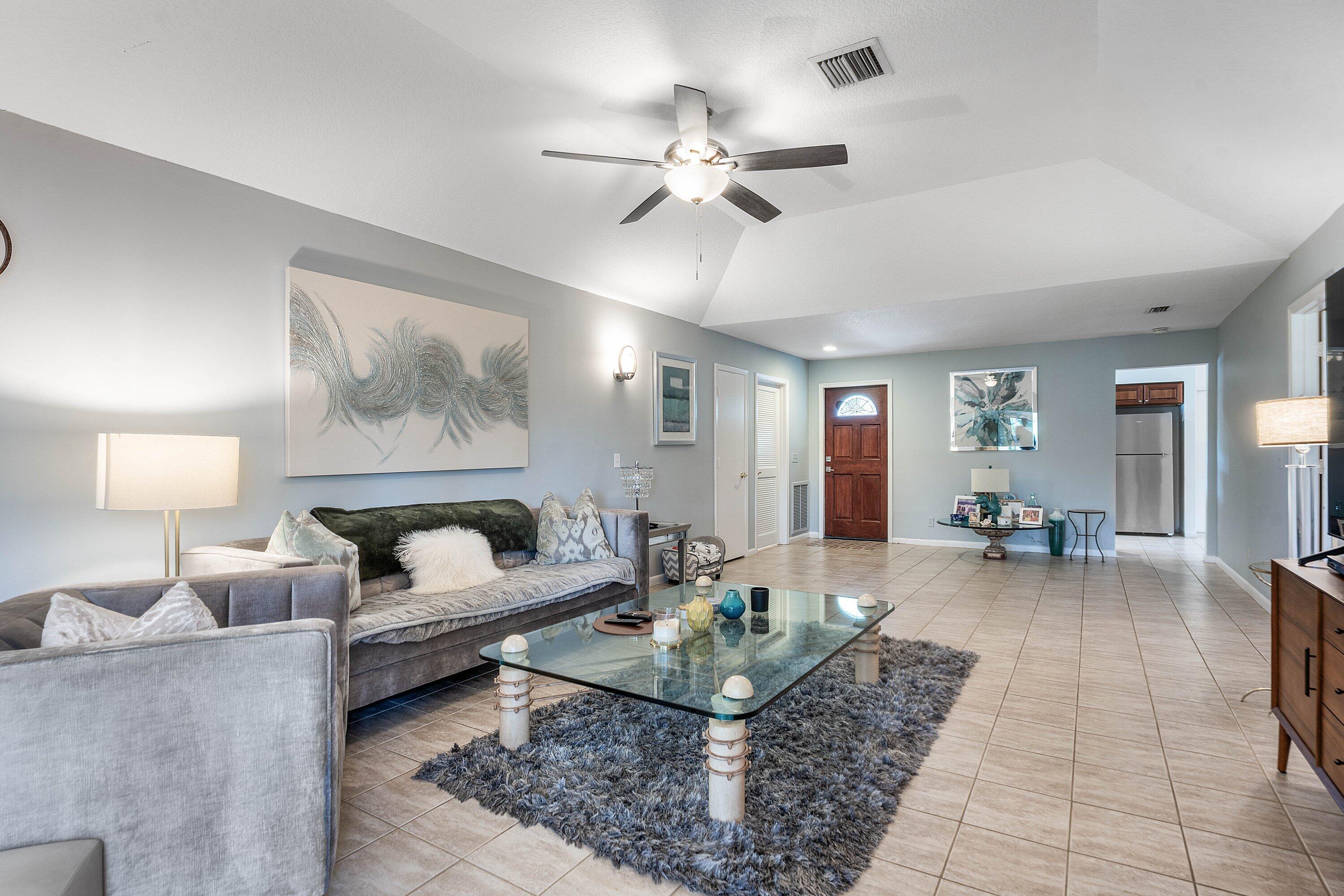 EASTPOINTE - Residential Lease