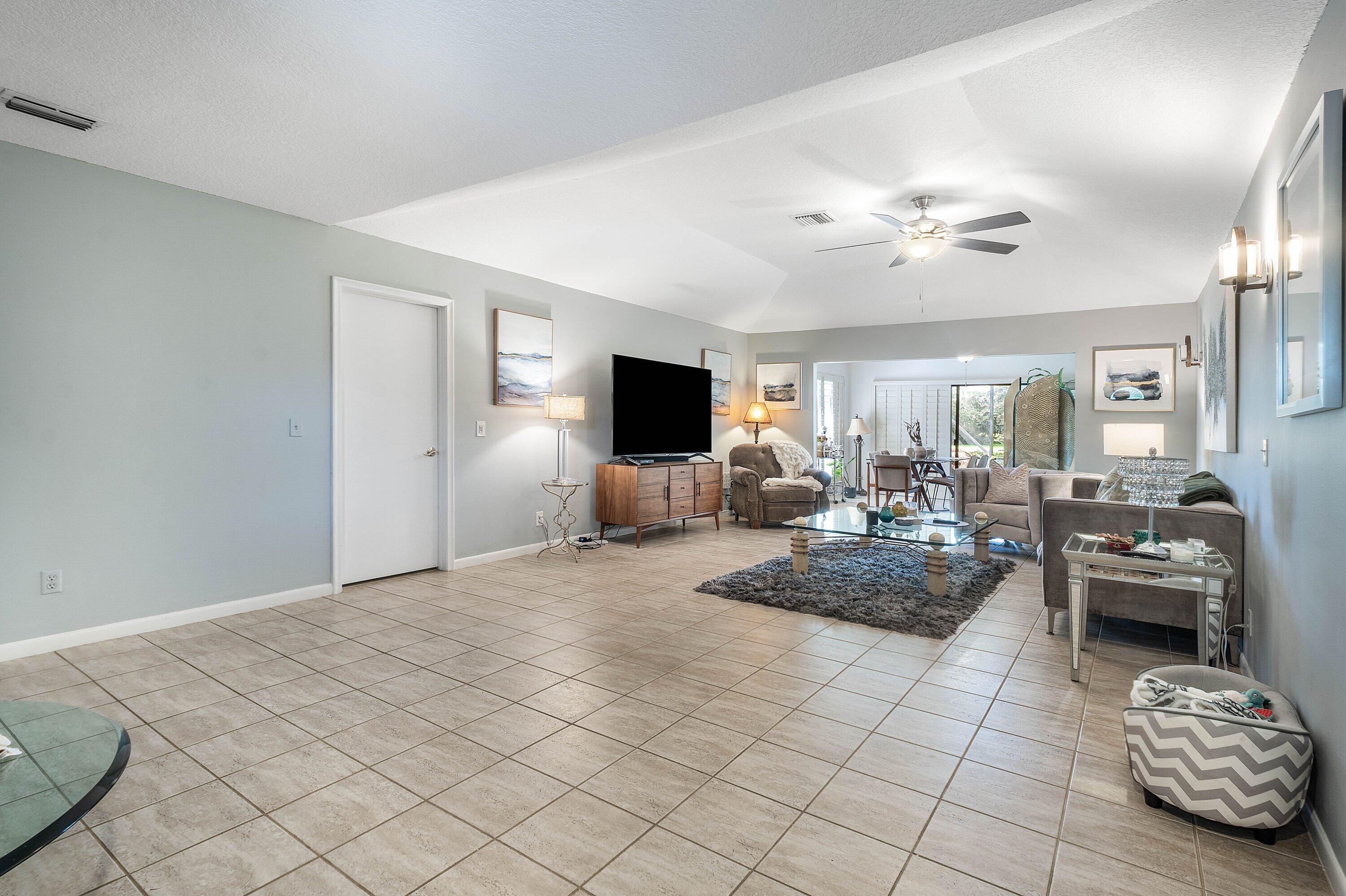 EASTPOINTE - Residential Lease