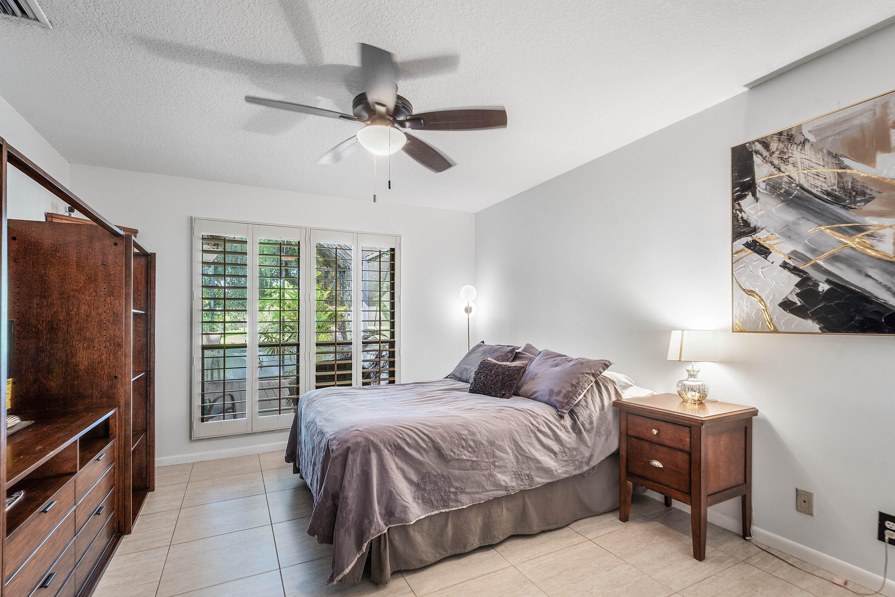 EASTPOINTE - Residential Lease