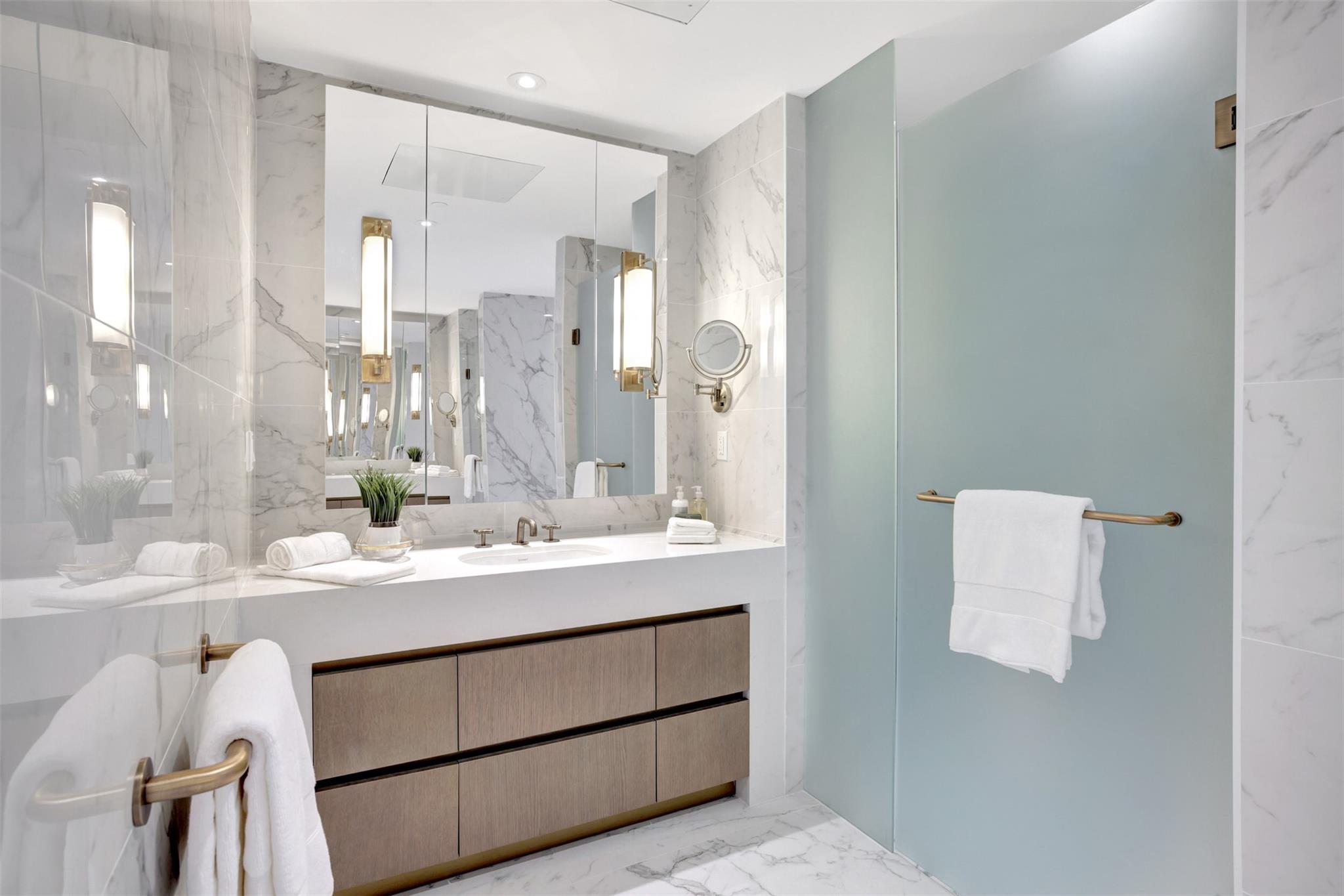 Four Seasons - Residential