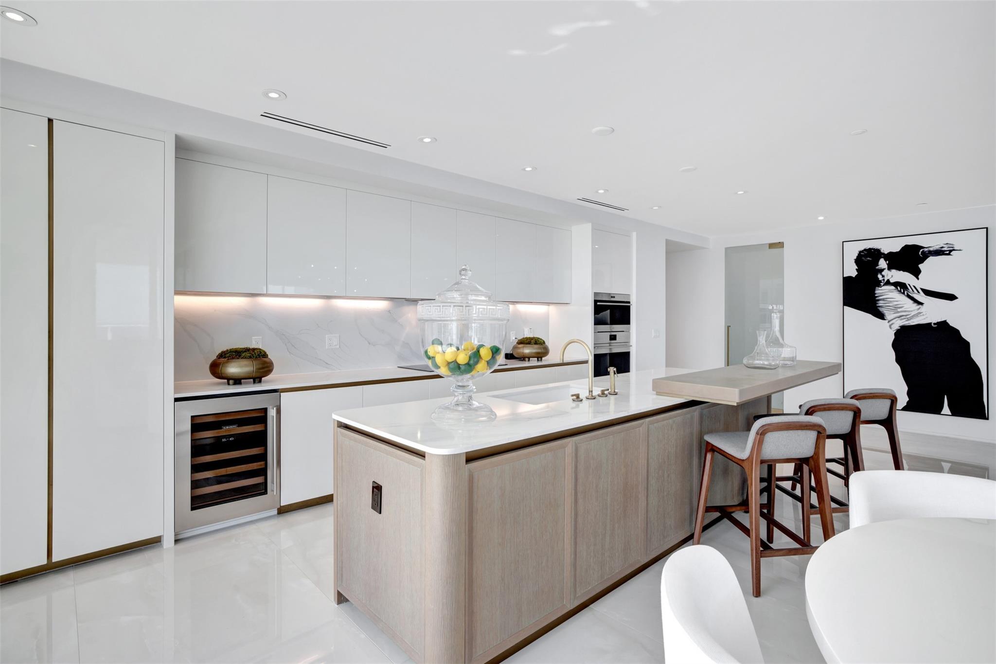 Four Seasons - Residential