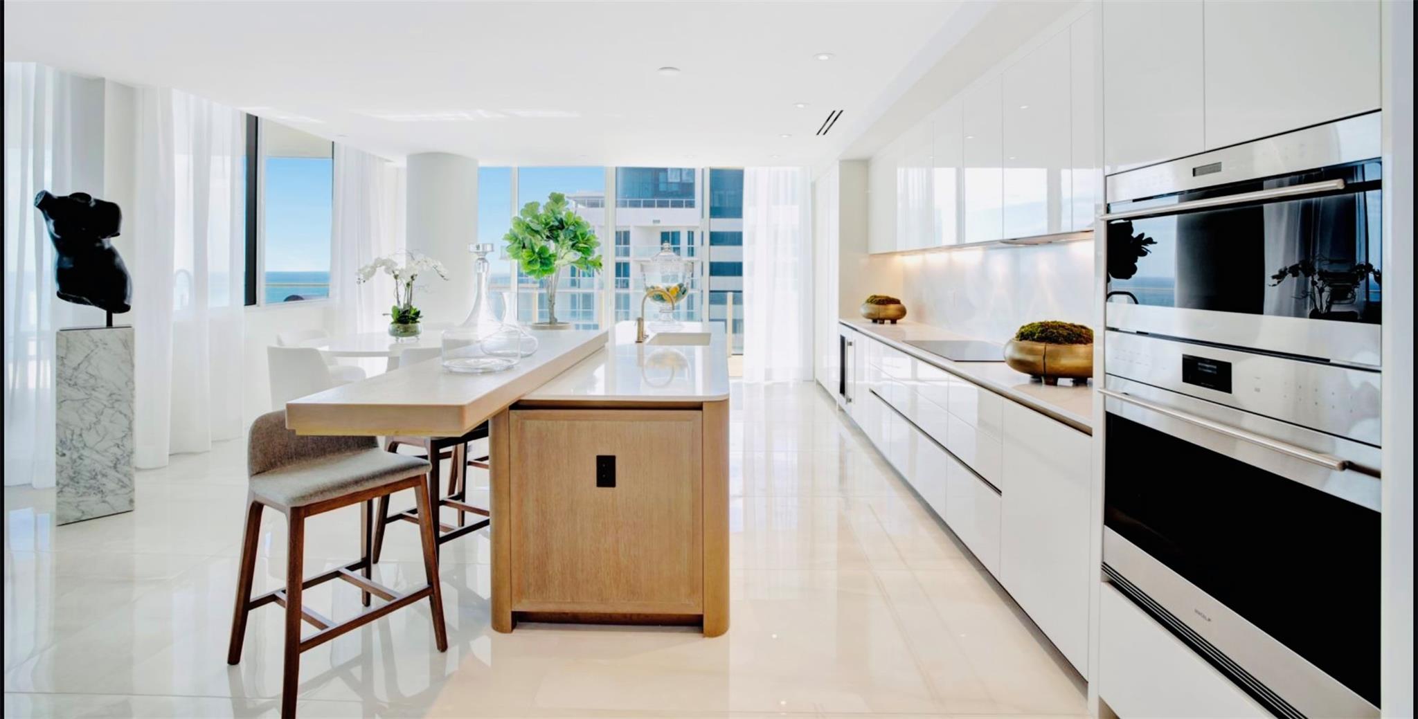 Four Seasons - Residential