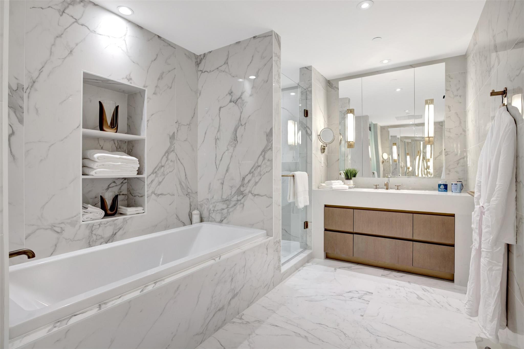 Four Seasons - Residential