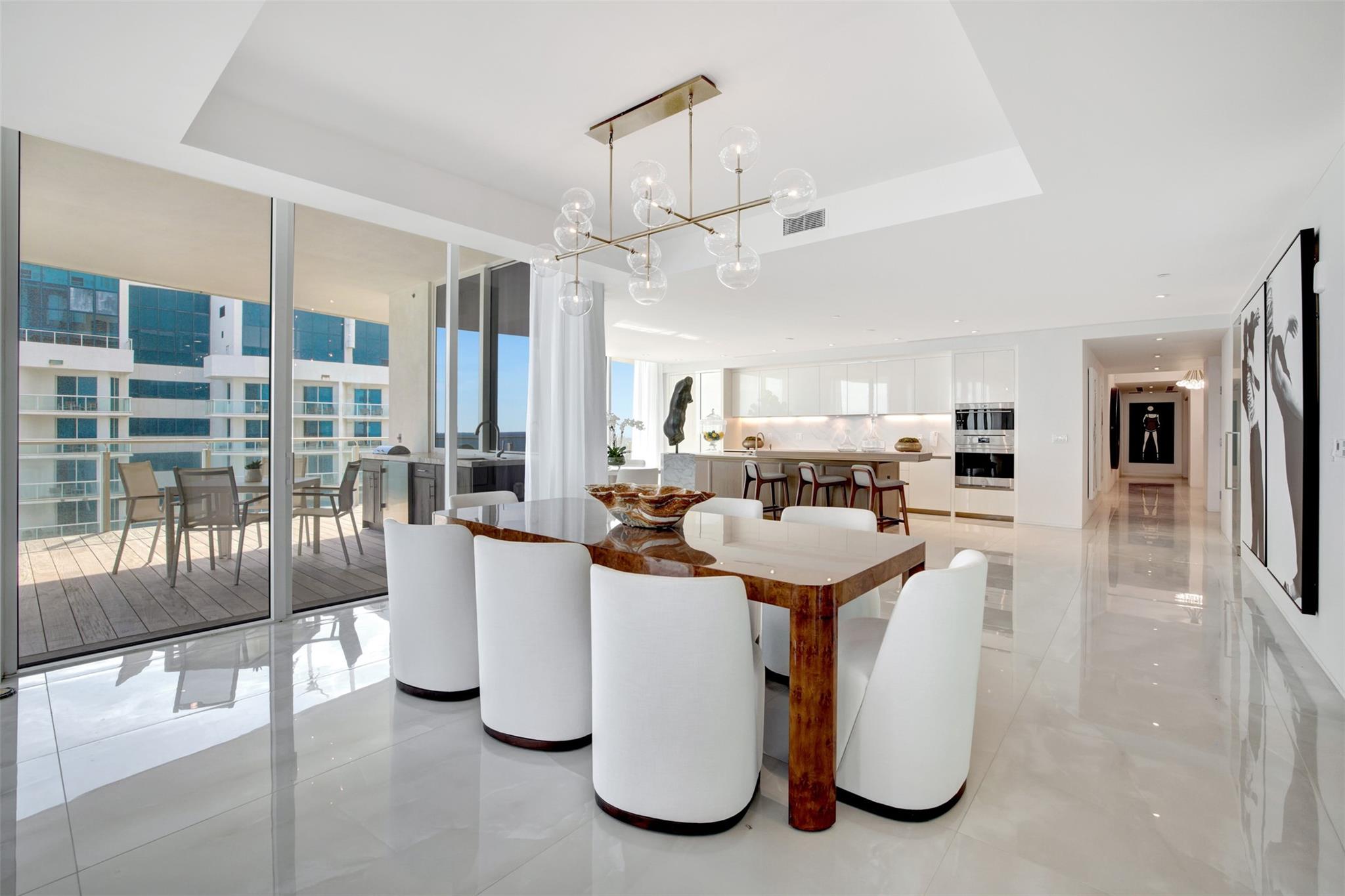 Four Seasons - Residential