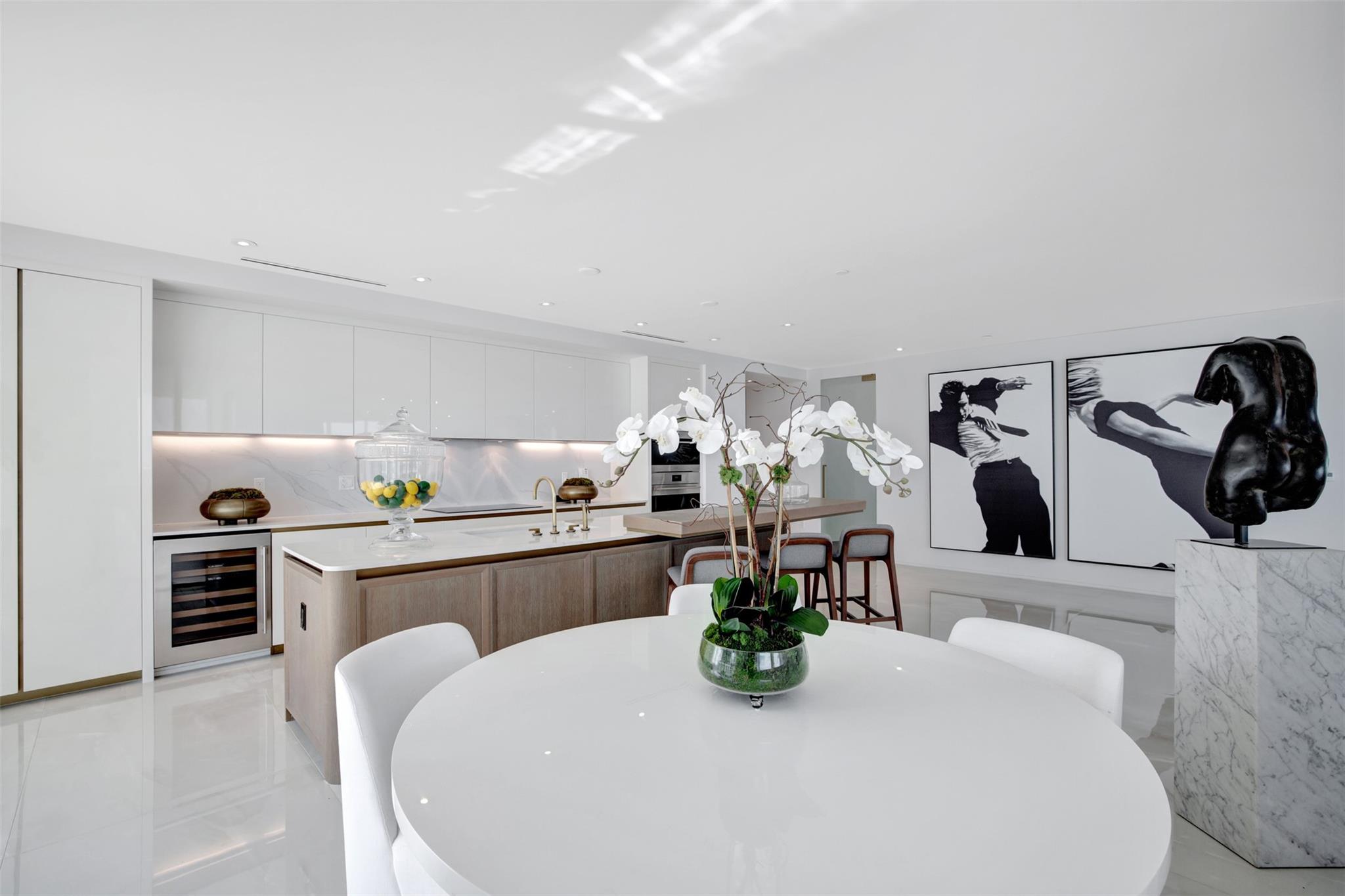 Four Seasons - Residential