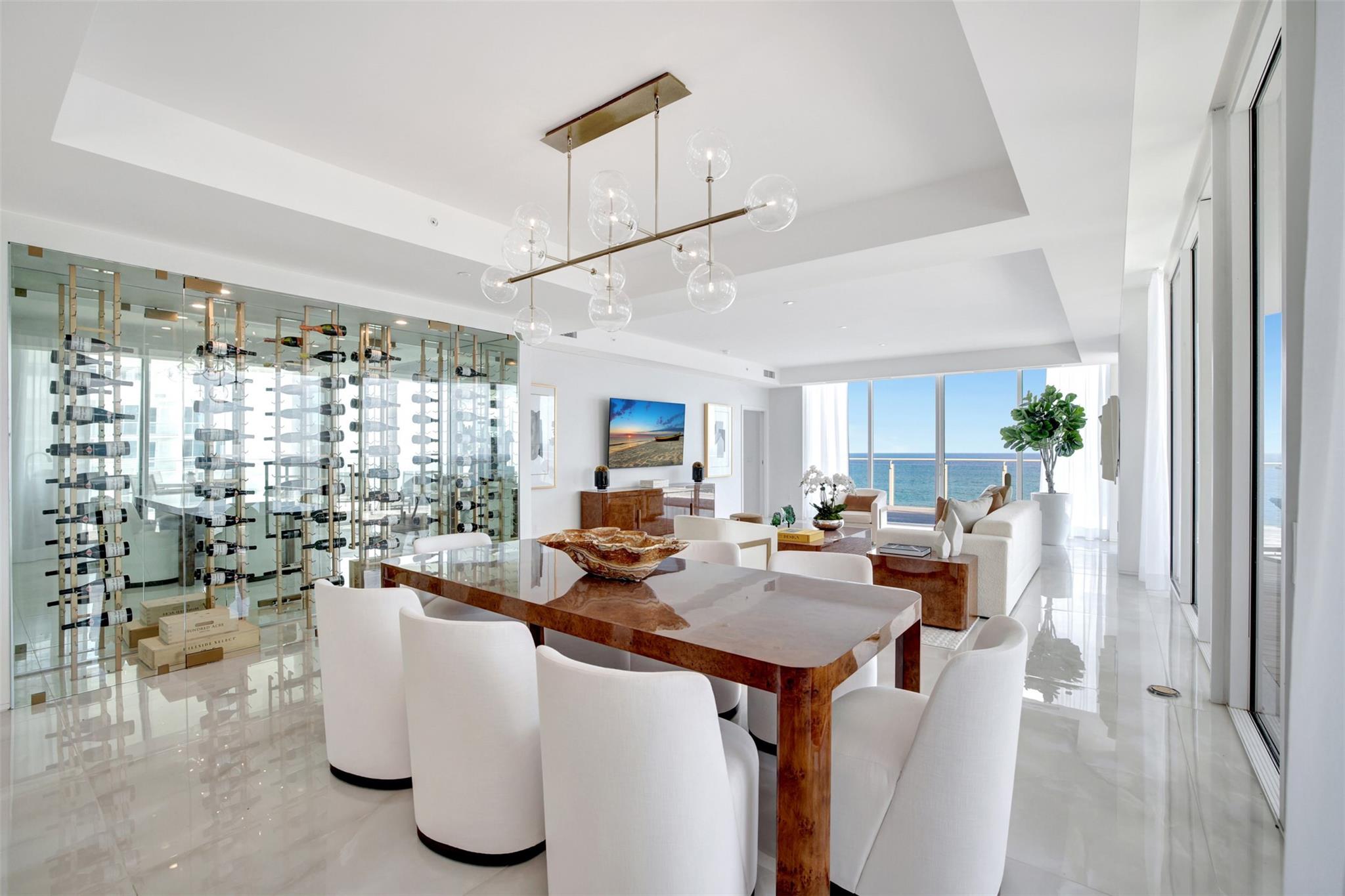 Four Seasons - Residential