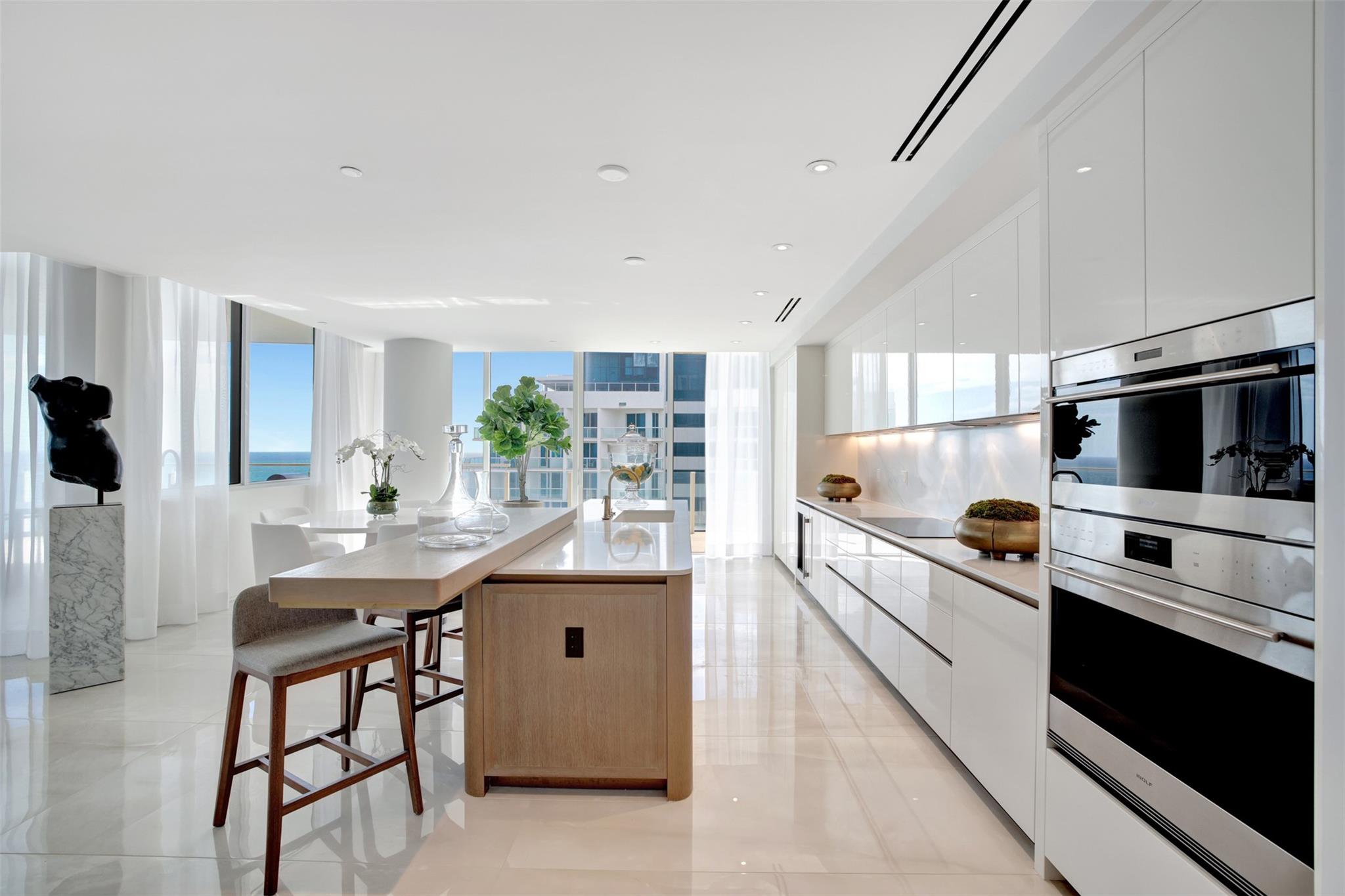 Four Seasons - Residential
