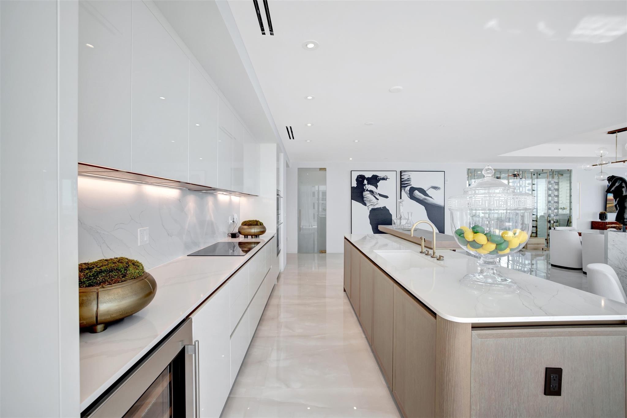 Four Seasons - Residential