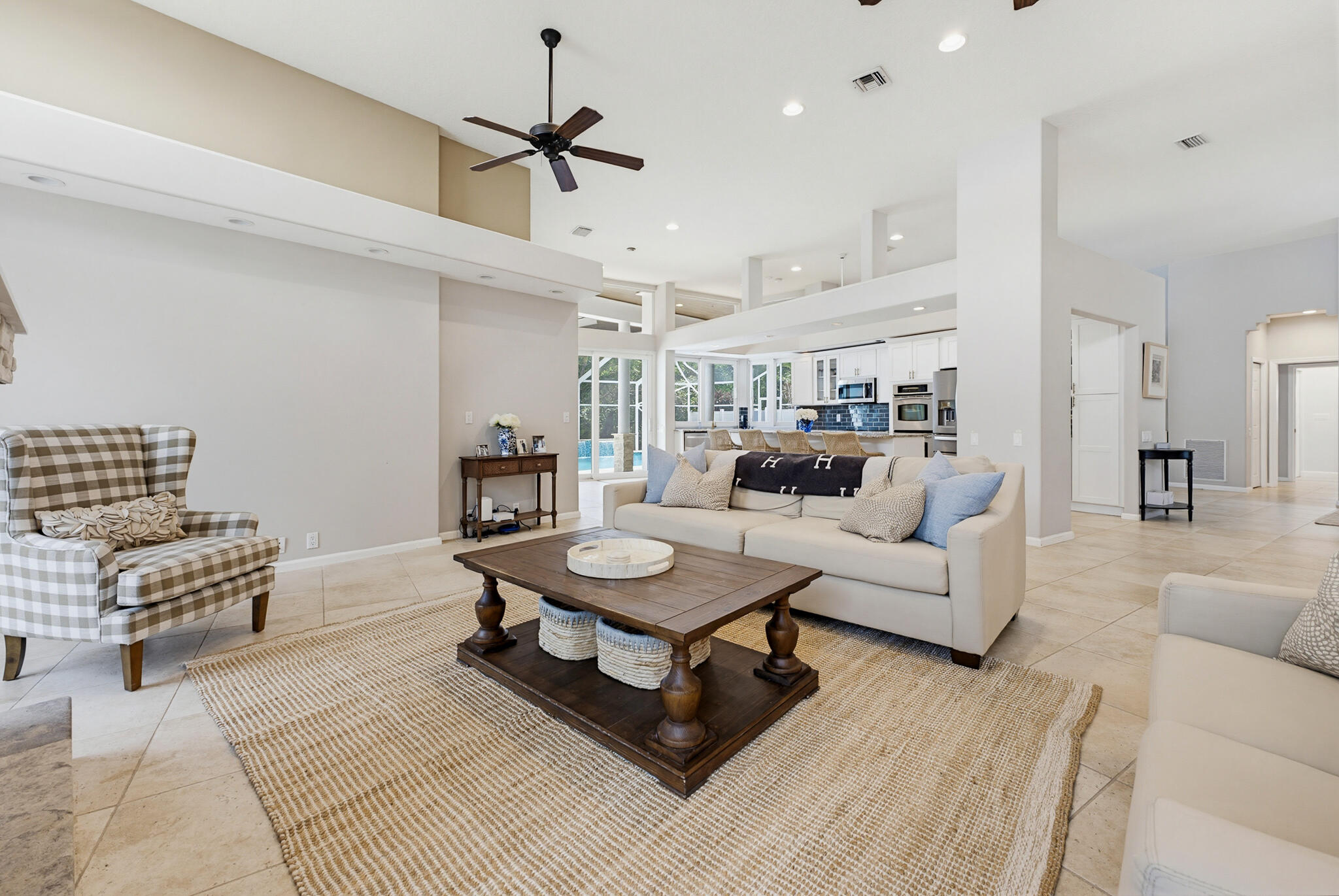 SHORES 5 - Residential