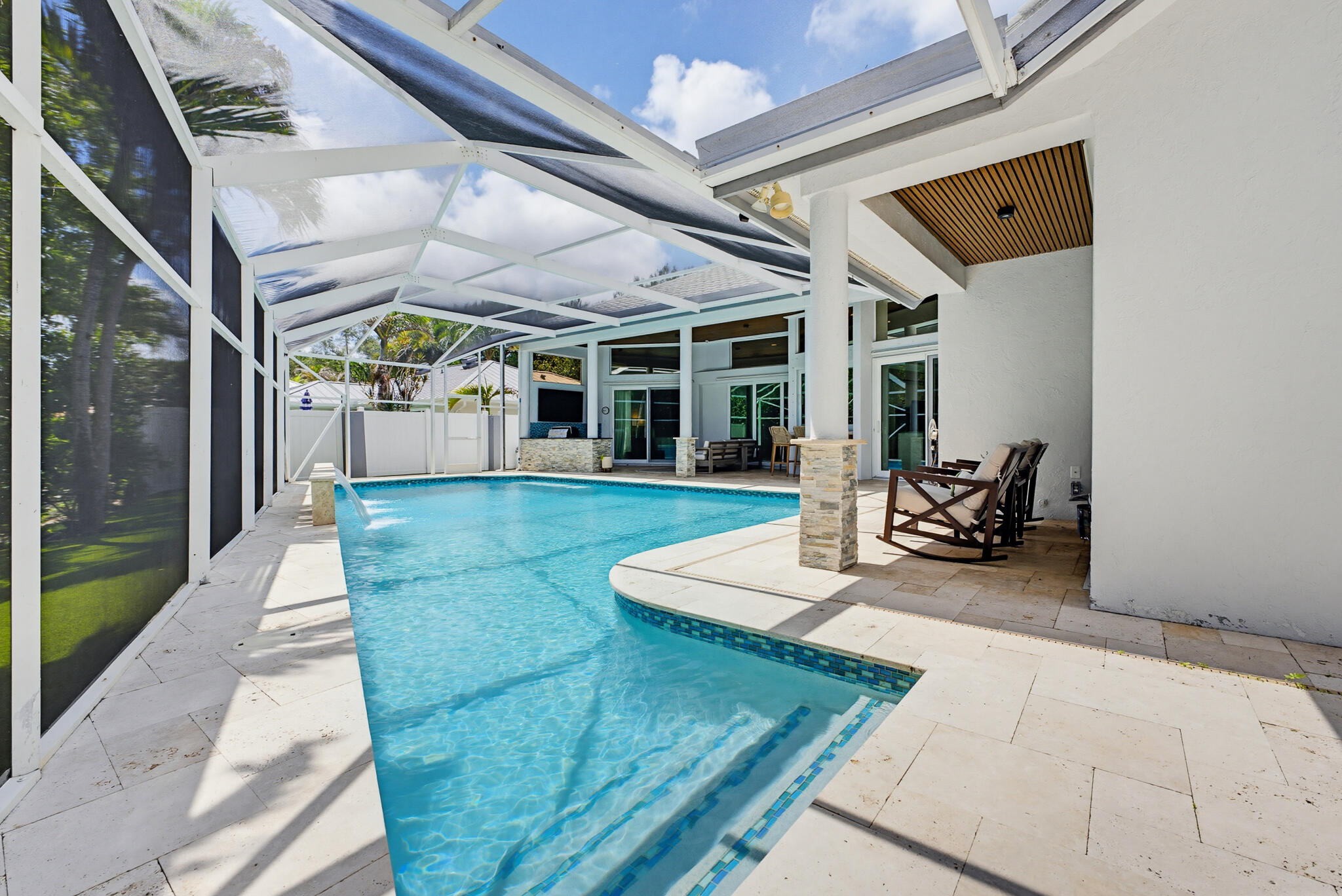 SHORES 5 - Residential
