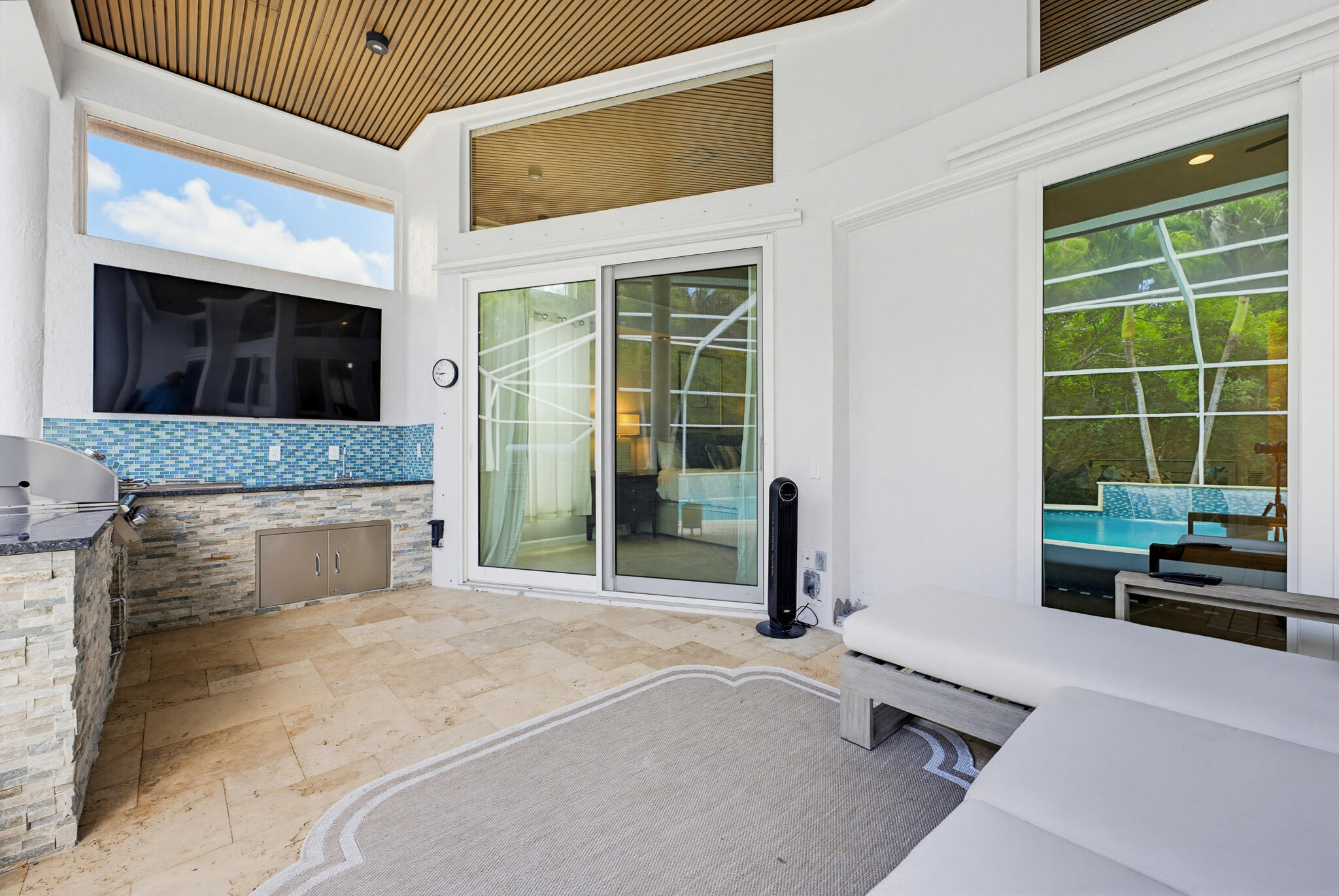 SHORES 5 - Residential