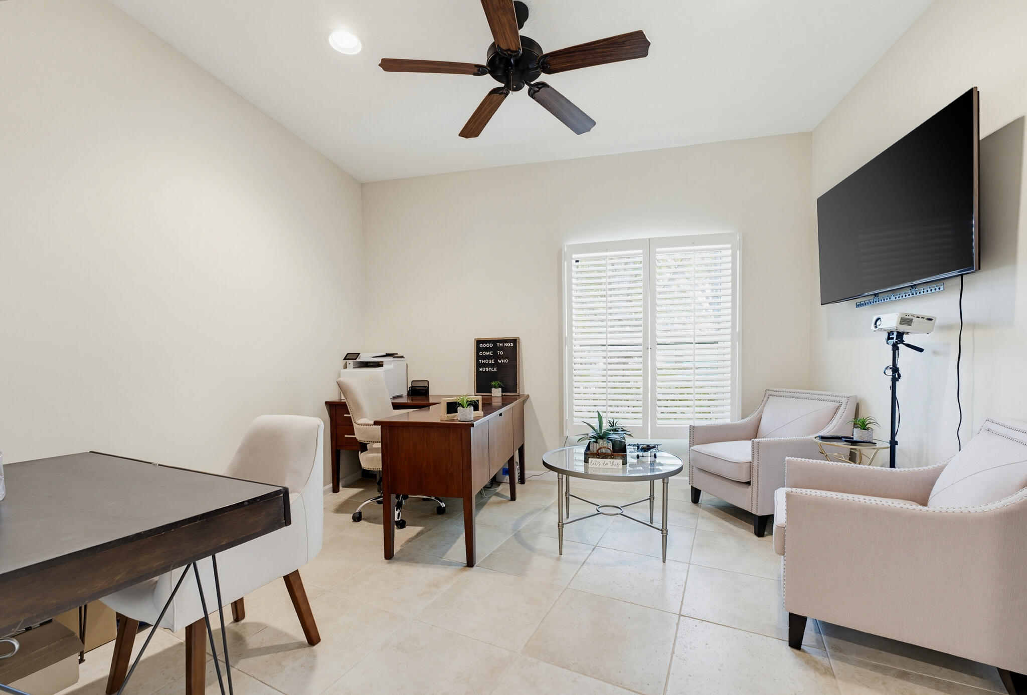 SHORES 5 - Residential