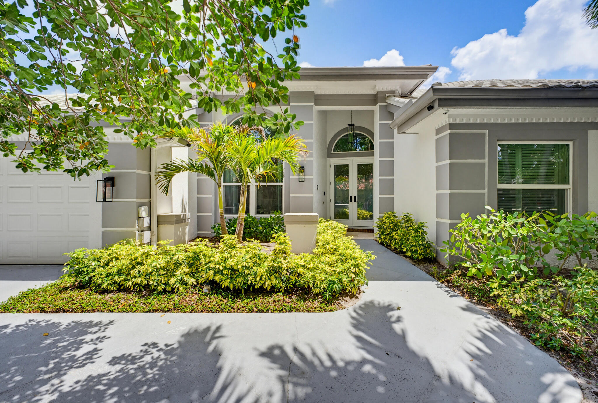 SHORES 5 - Residential
