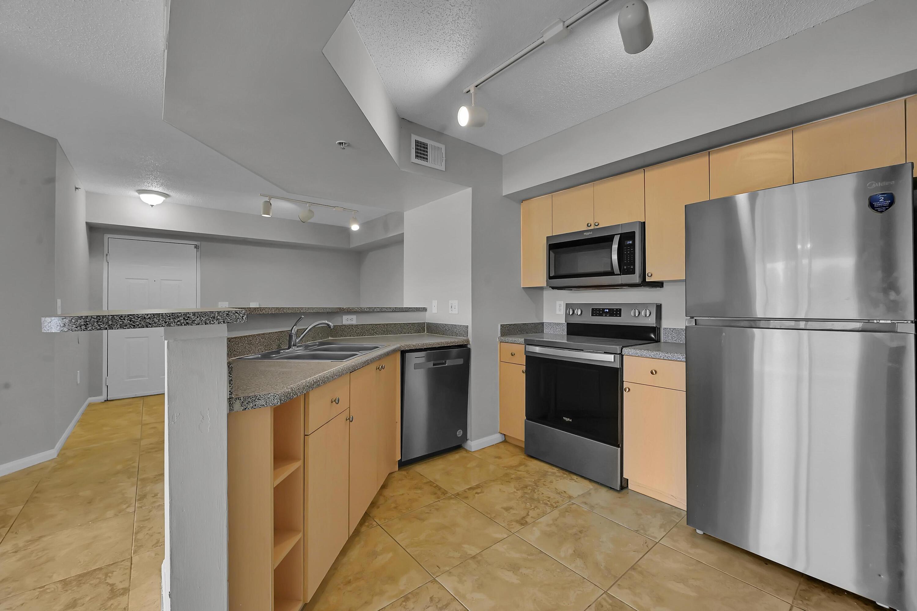 PORTOFINO AT JENSEN BEACH CONDO - Residential
