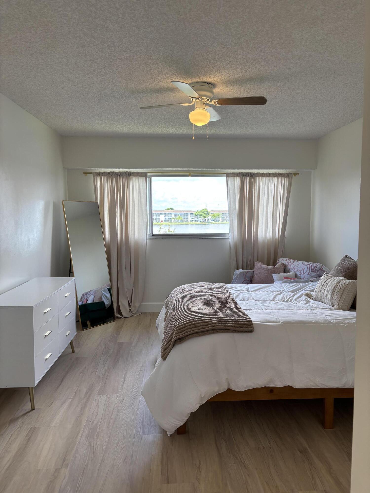 IVANHOE EAST AT CENTURY VILLAGE - Residential