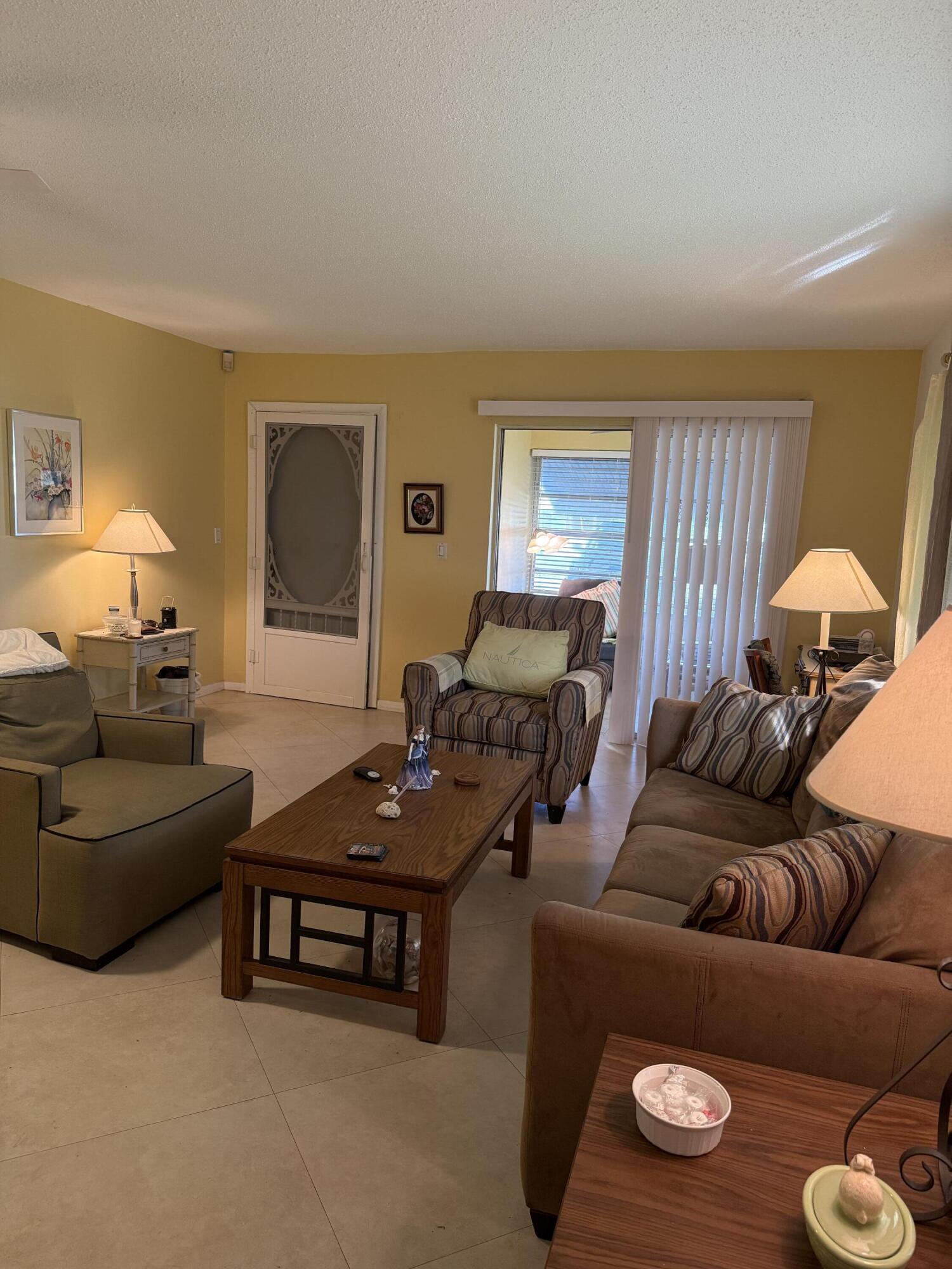 PINE POINT VILLAS COND A THRU I - Residential