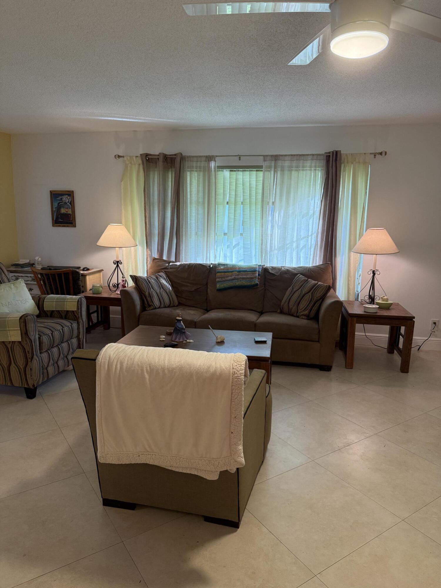 PINE POINT VILLAS COND A THRU I - Residential