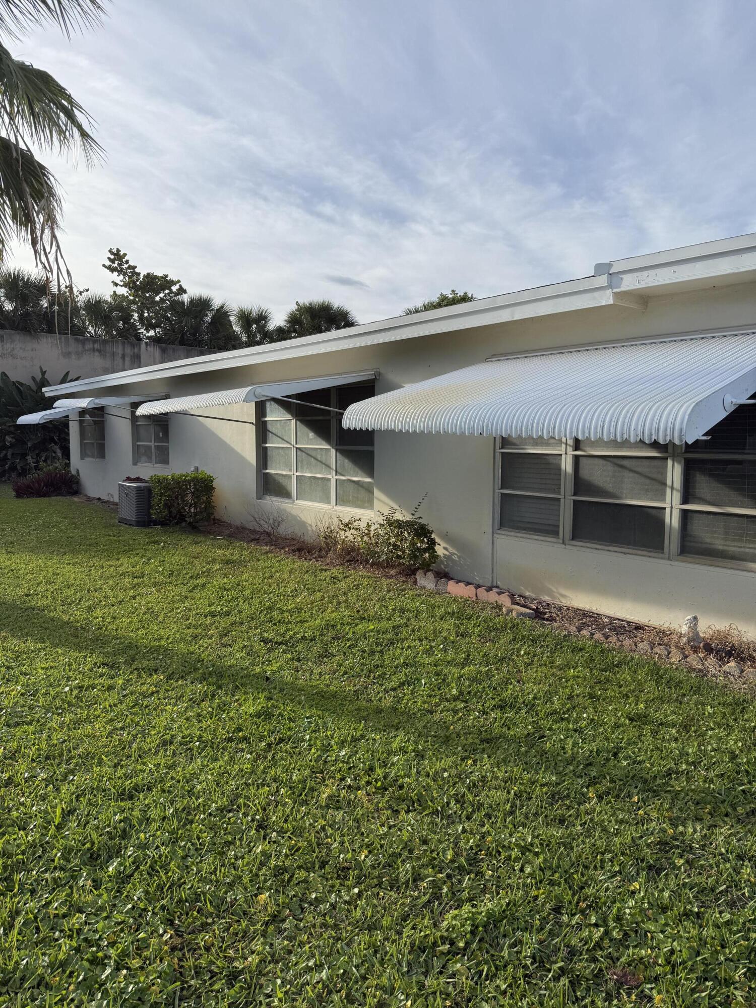 PINE POINT VILLAS COND A THRU I - Residential