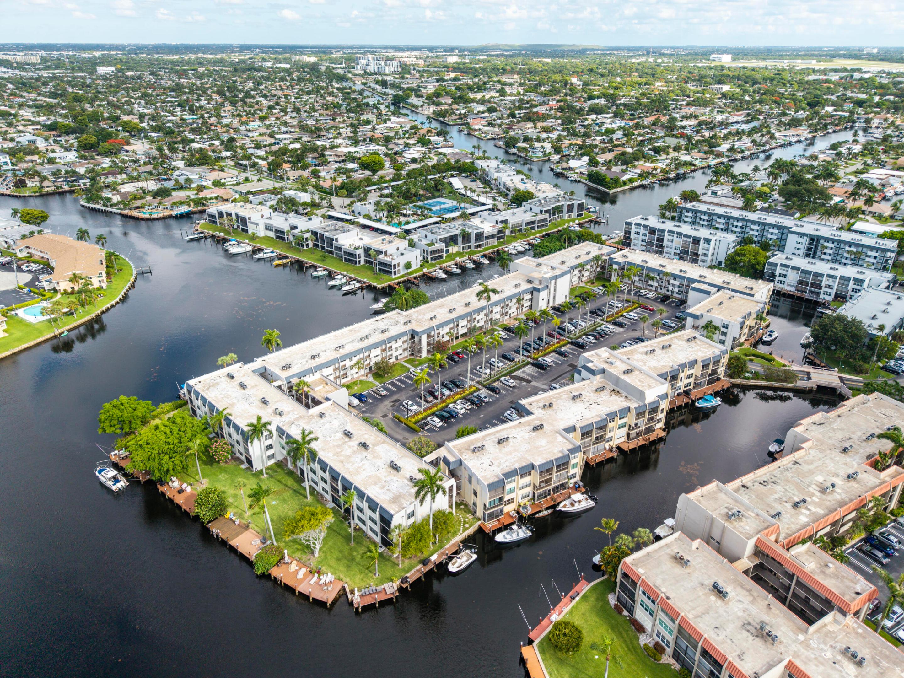 ISLAND CLUB ONE CONDO - Residential