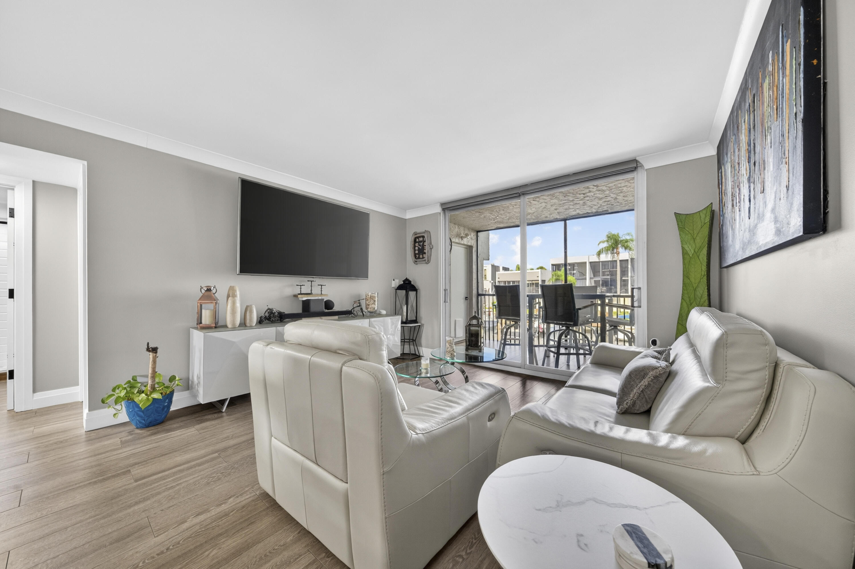ISLAND CLUB ONE CONDO - Residential