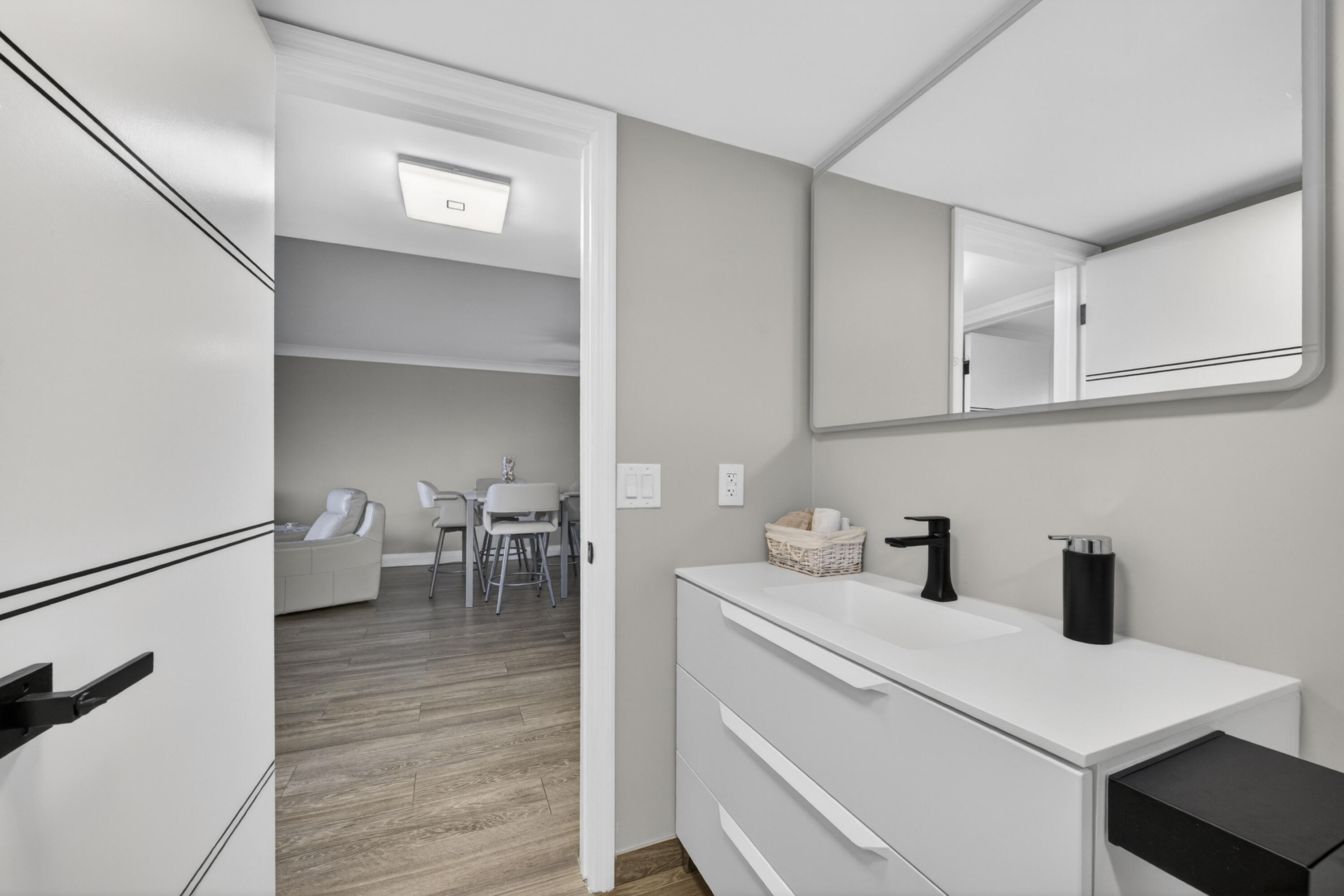 ISLAND CLUB ONE CONDO - Residential