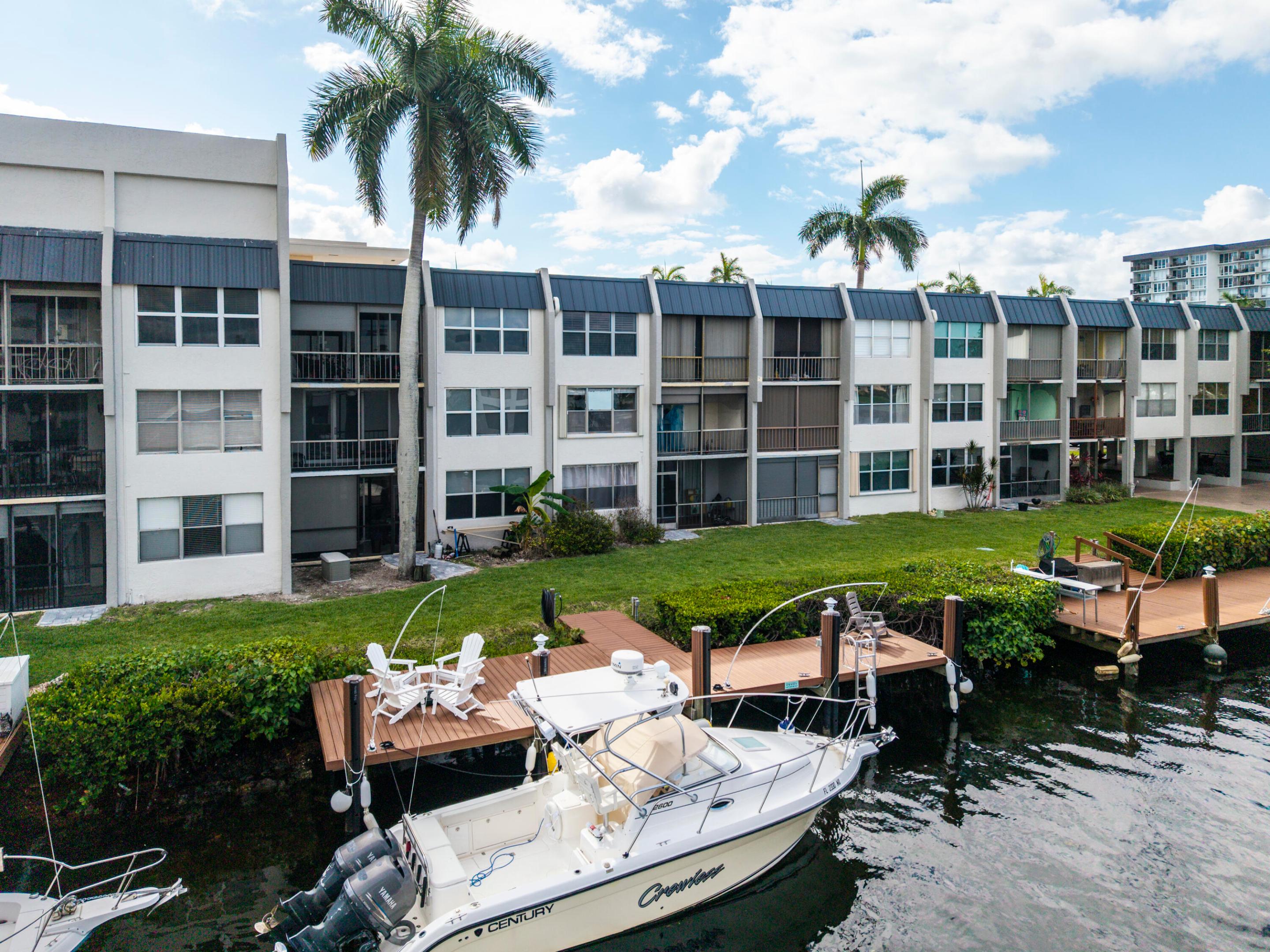 ISLAND CLUB ONE CONDO - Residential