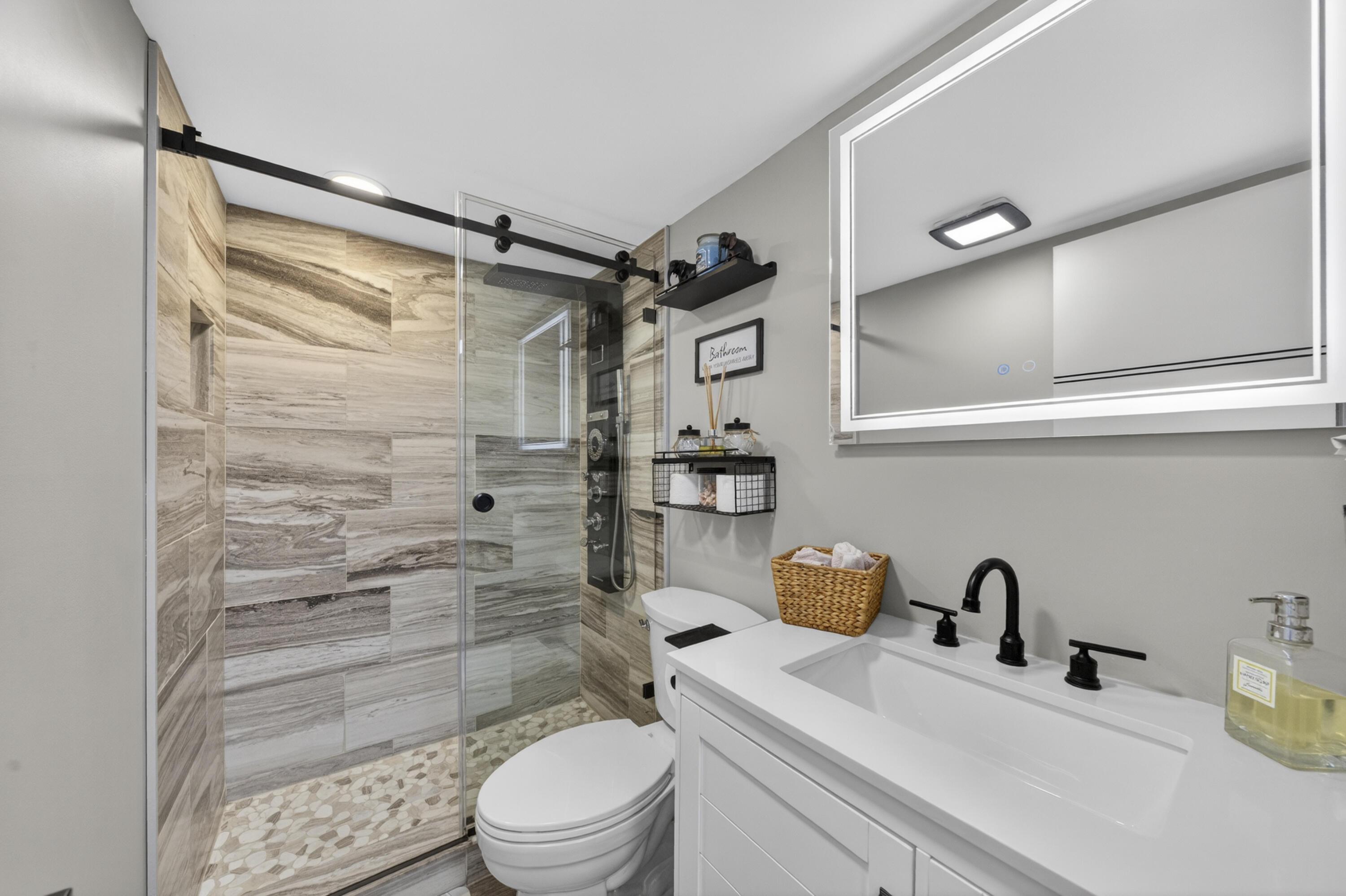 ISLAND CLUB ONE CONDO - Residential