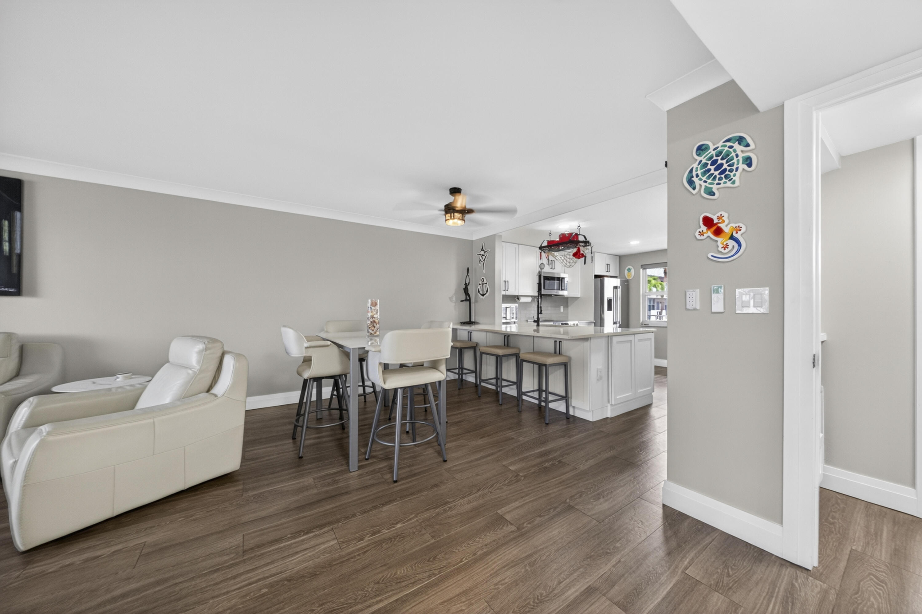 ISLAND CLUB ONE CONDO - Residential