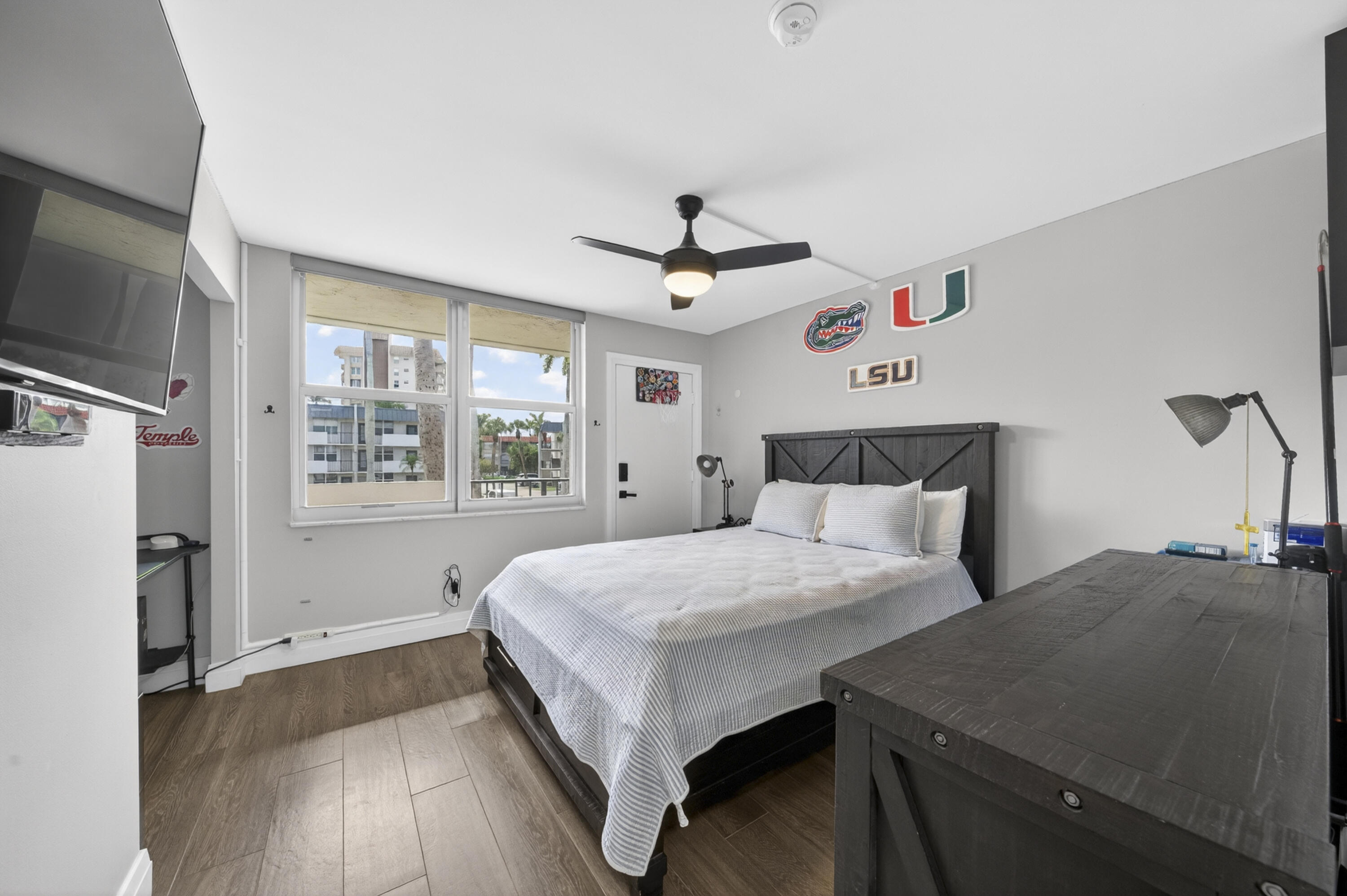 ISLAND CLUB ONE CONDO - Residential
