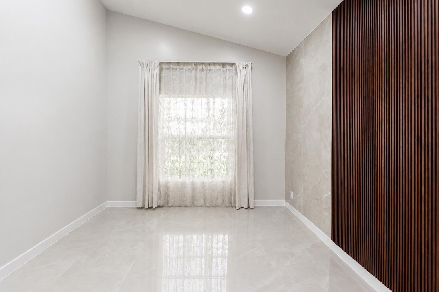 EAGLE POINT - Residential Lease