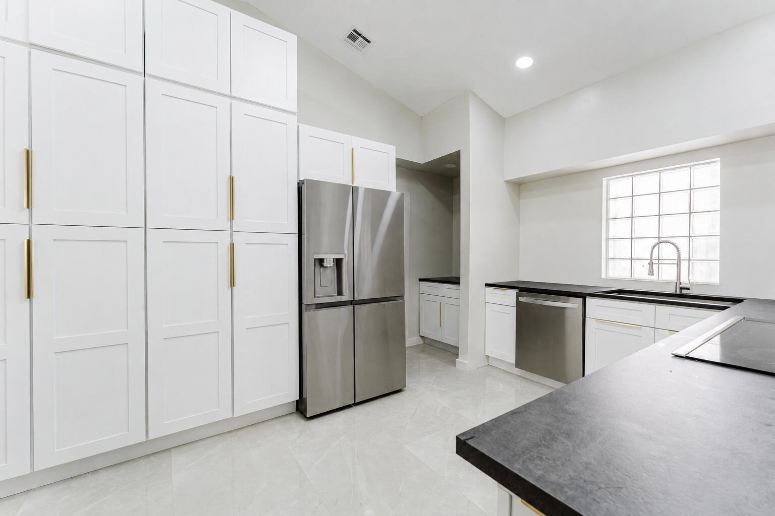 EAGLE POINT - Residential Lease
