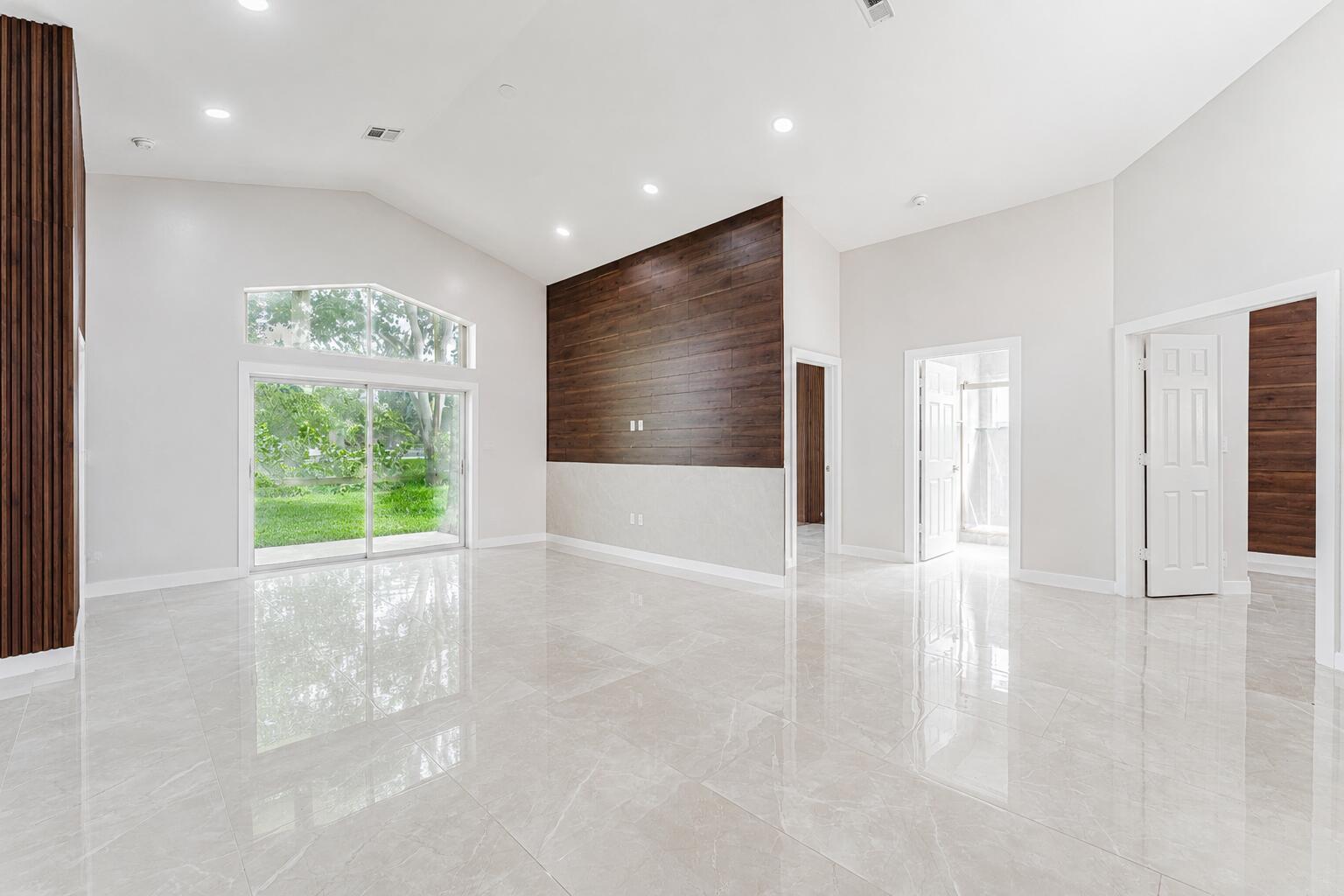 EAGLE POINT - Residential Lease