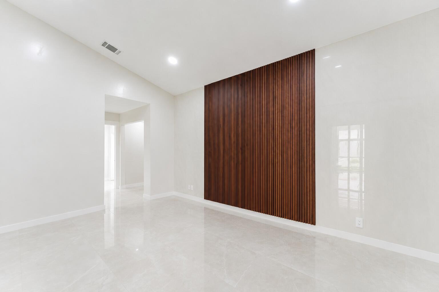 EAGLE POINT - Residential Lease