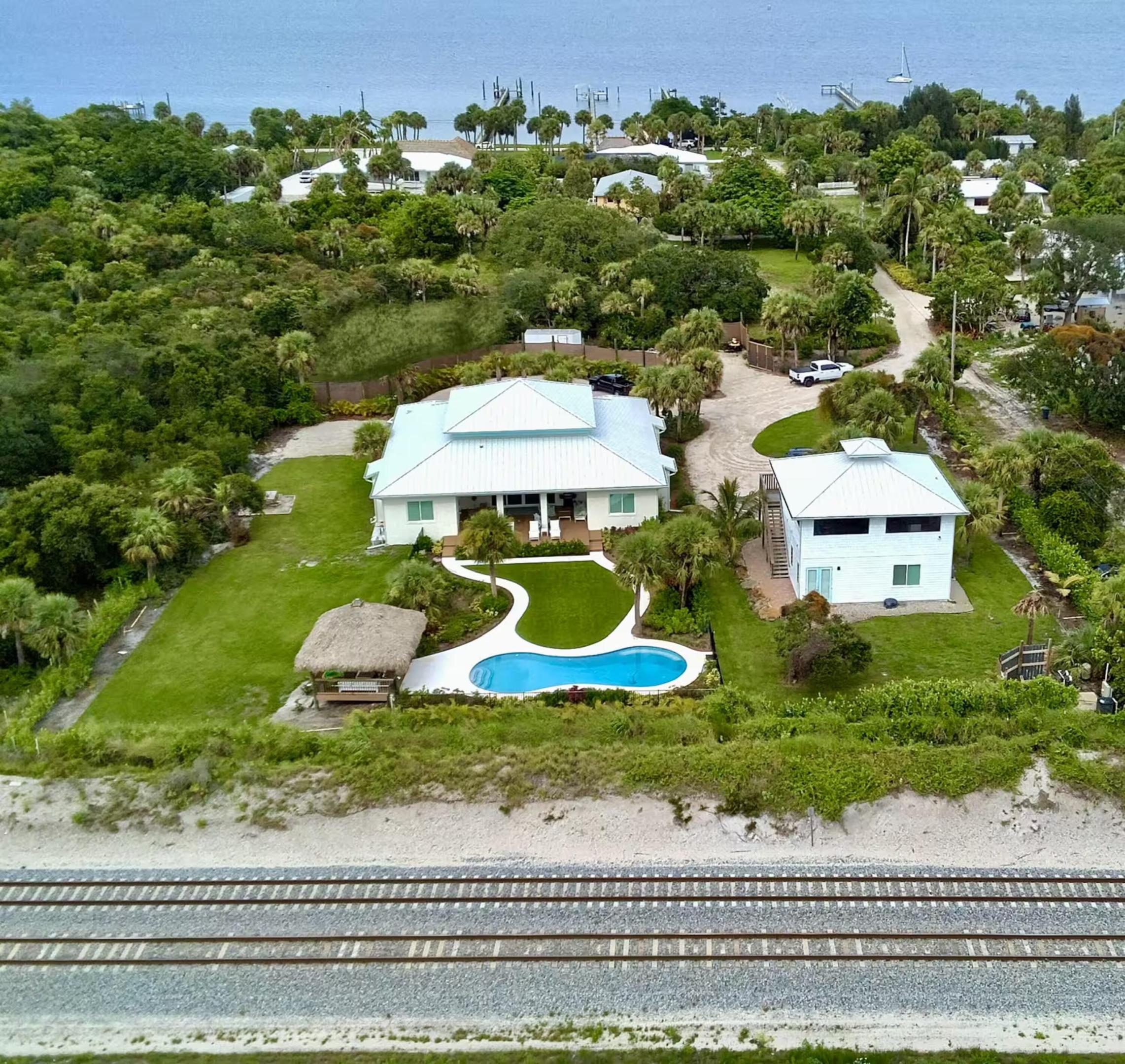 FEE'S SUBDIVISION - Residential