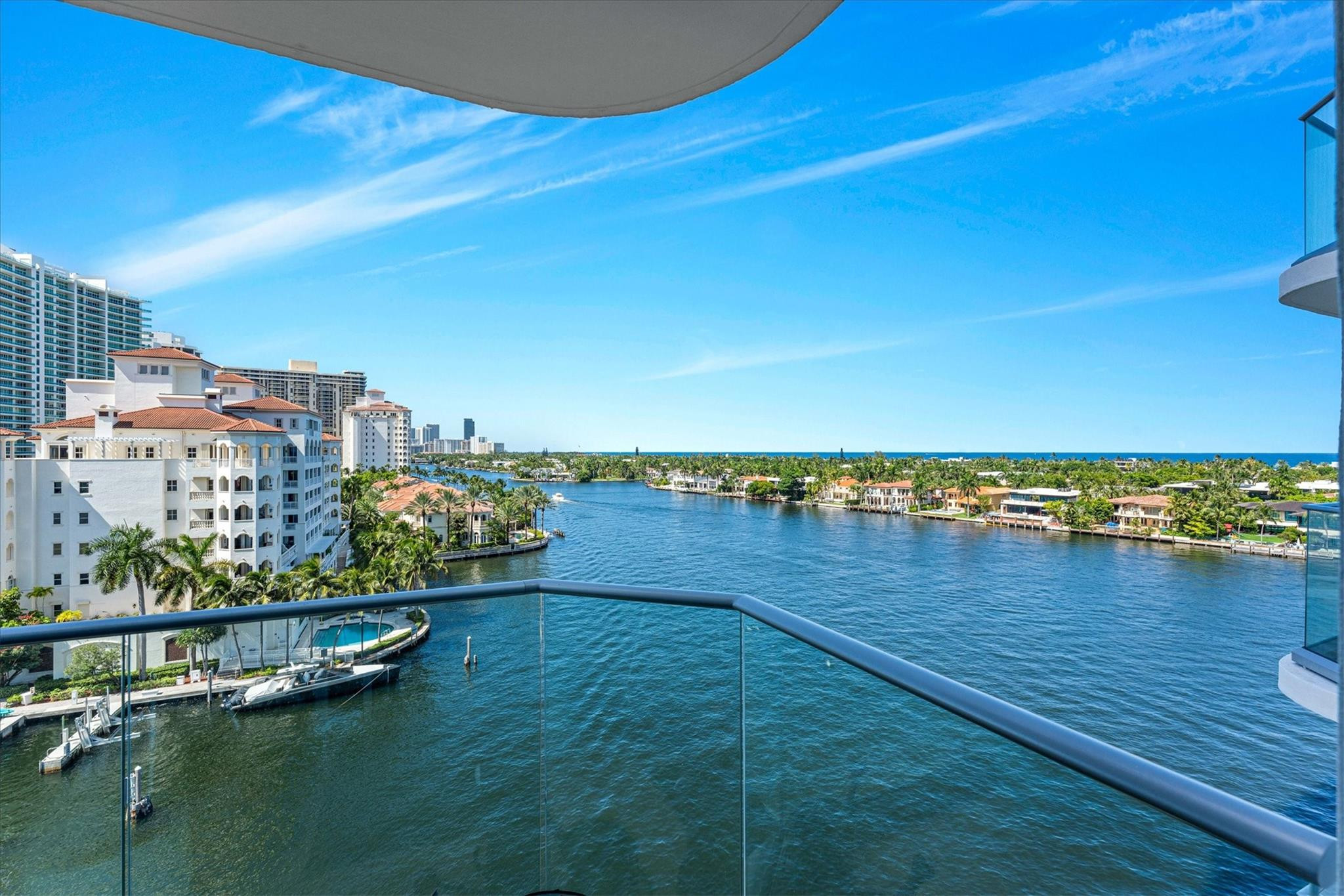 TURNBERRY NORTH TOWER - Residential