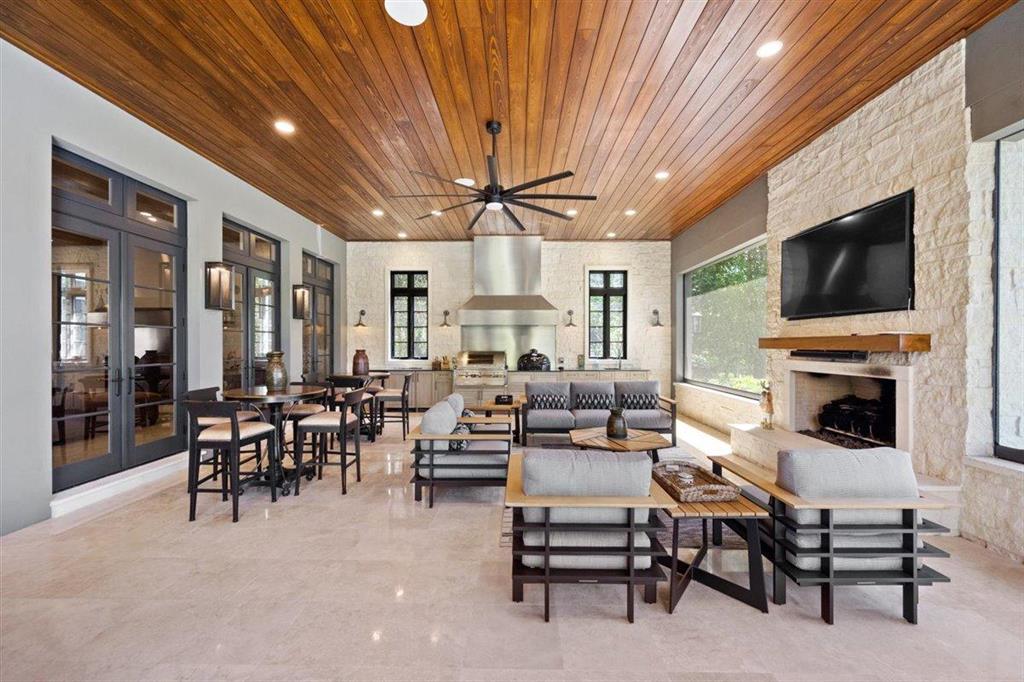 BRIDLE PATH OF P B POLO & COUNTRY CLUB - Residential