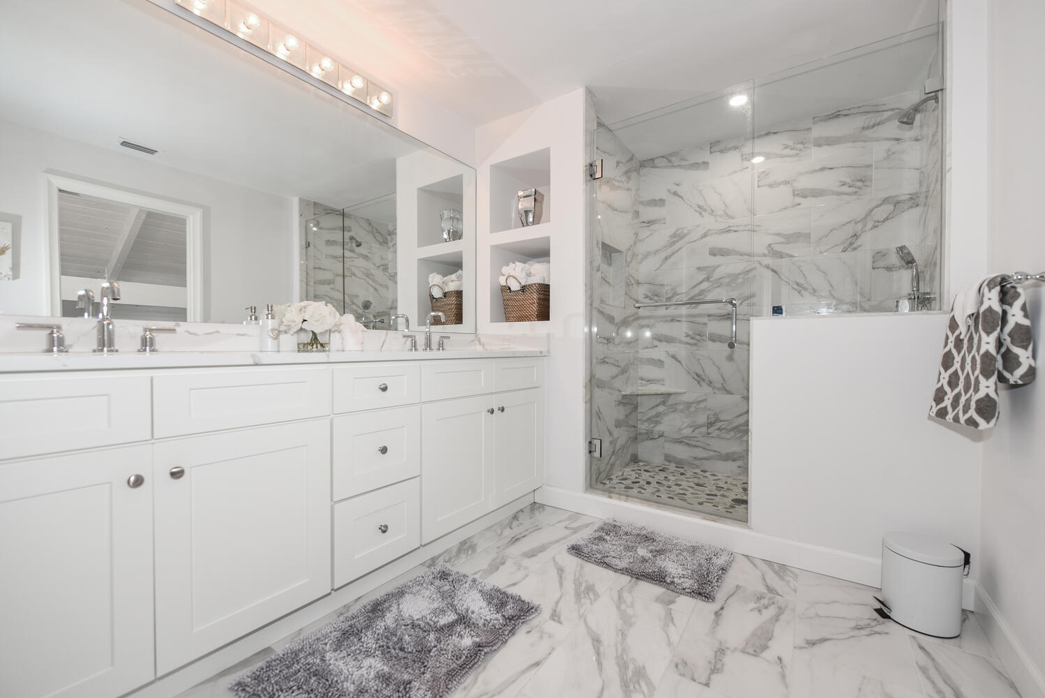 SEA LOFTERS CONDO - Residential
