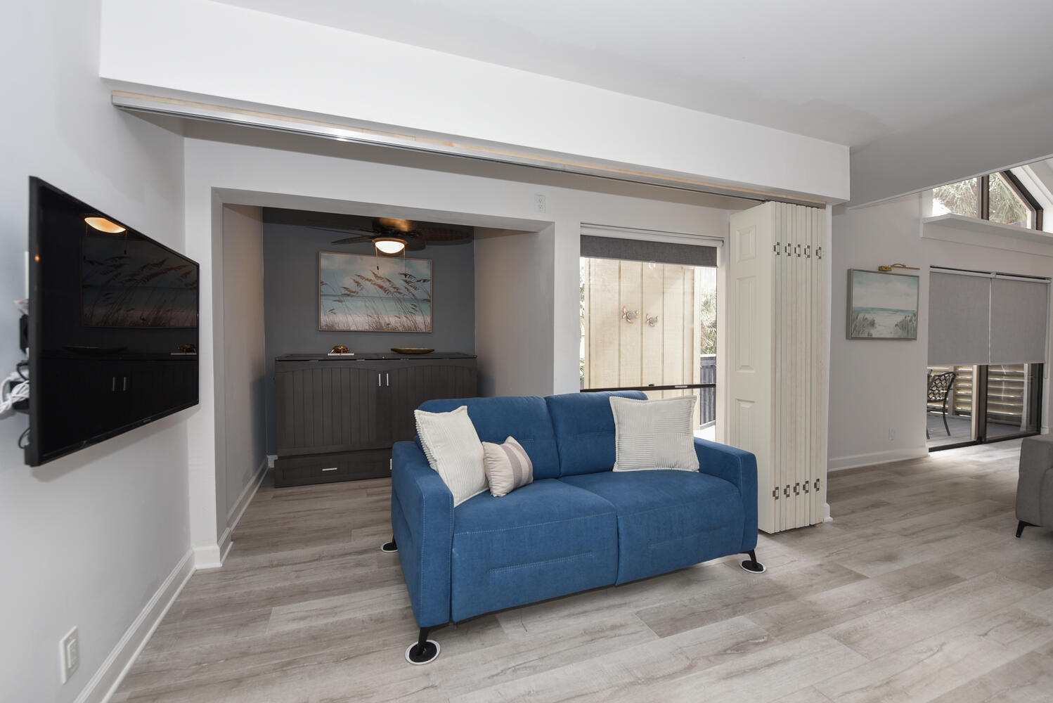SEA LOFTERS CONDO - Residential
