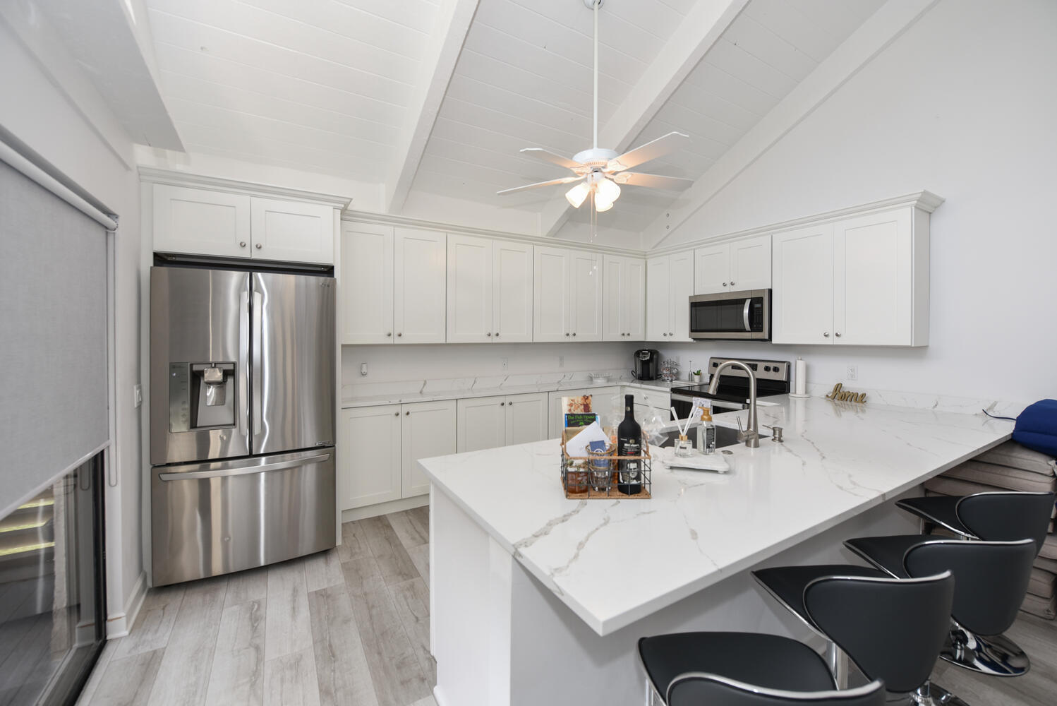 SEA LOFTERS CONDO - Residential