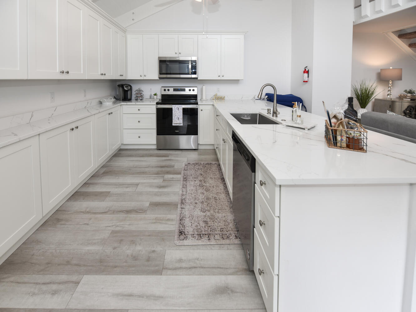 SEA LOFTERS CONDO - Residential
