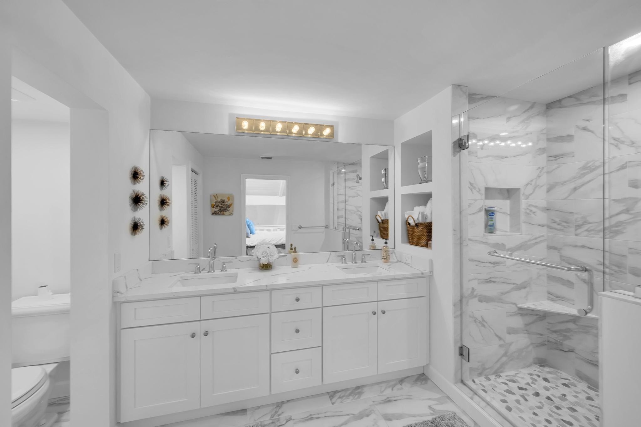 SEA LOFTERS CONDO - Residential