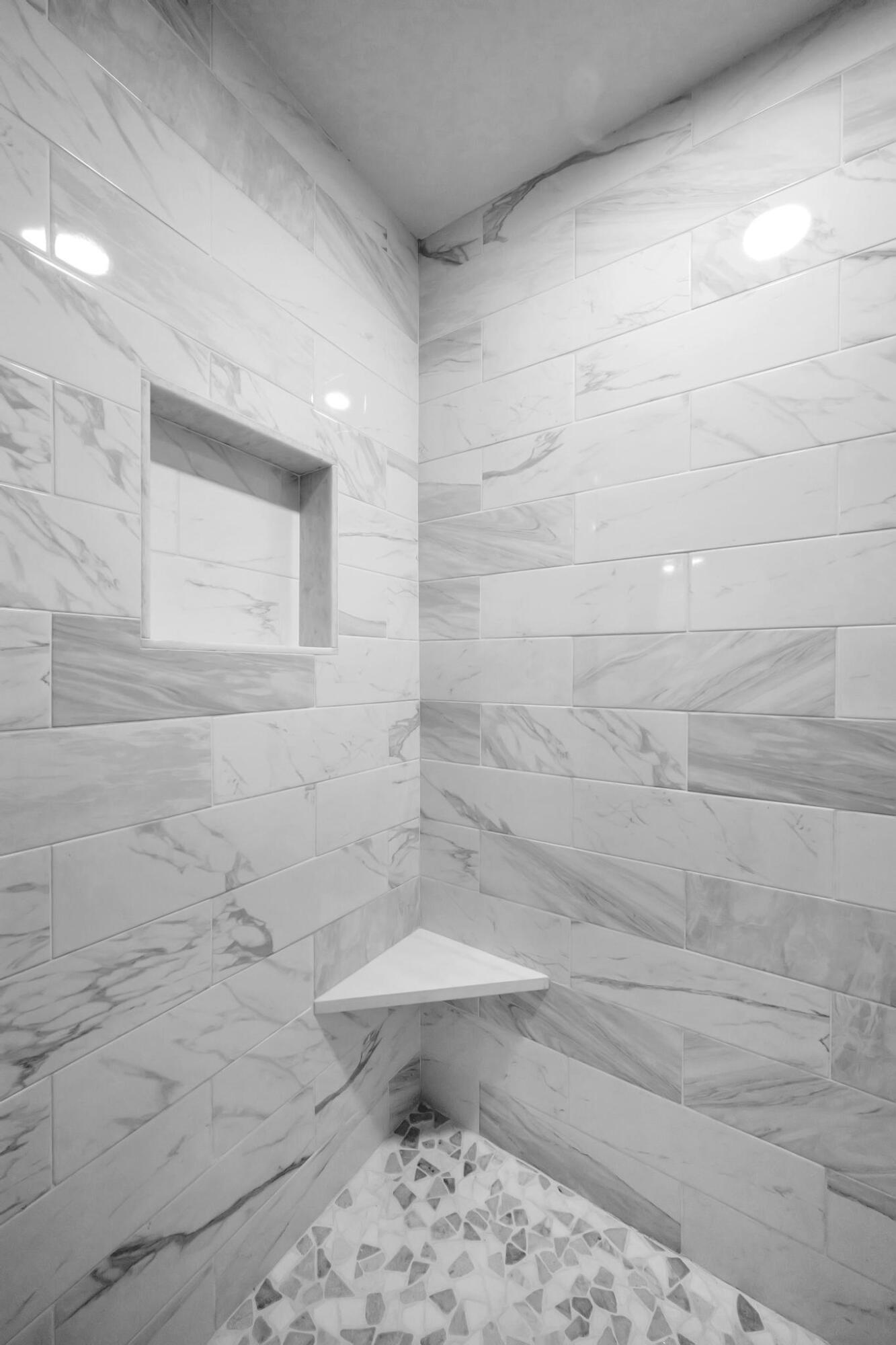 SEA LOFTERS CONDO - Residential