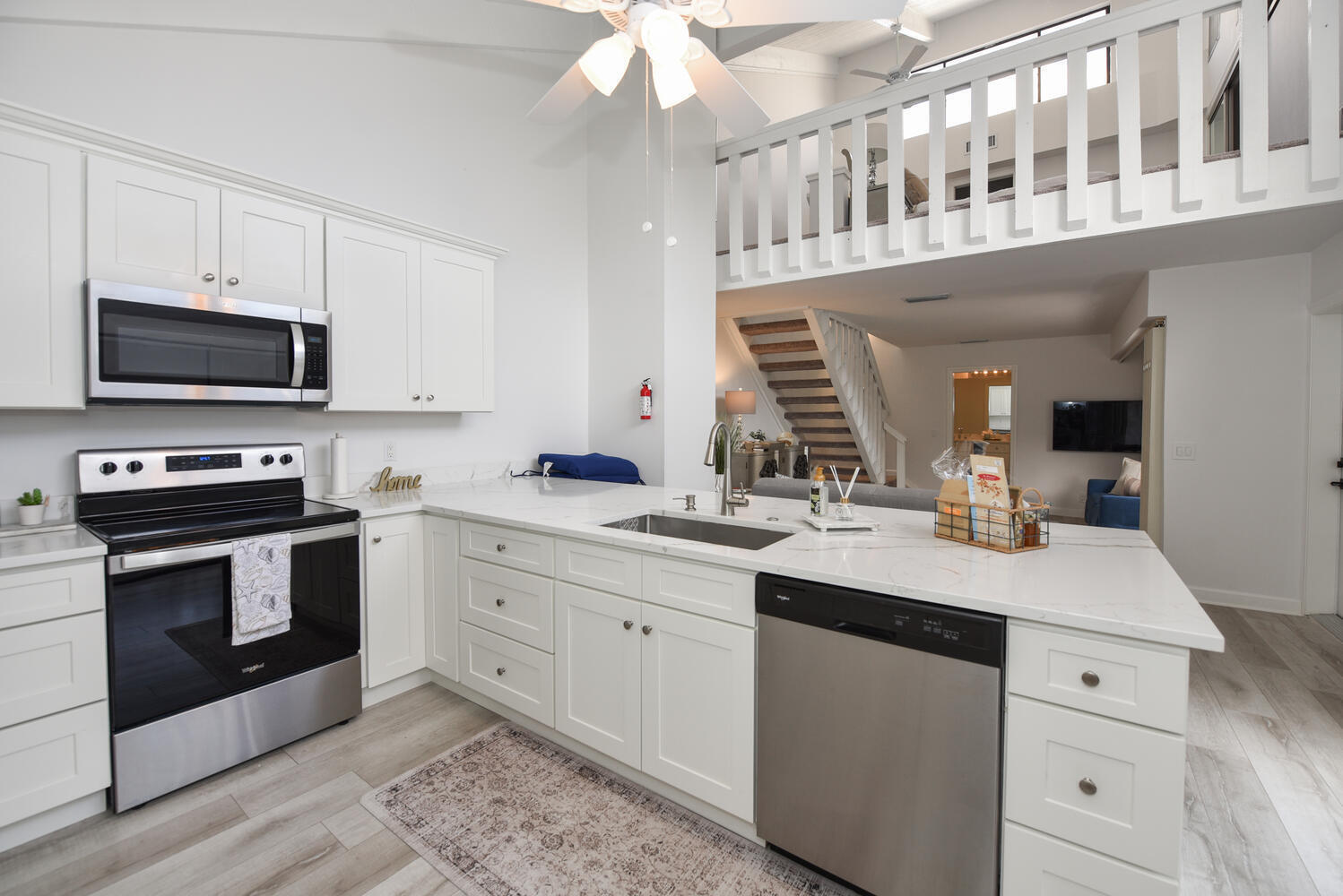 SEA LOFTERS CONDO - Residential