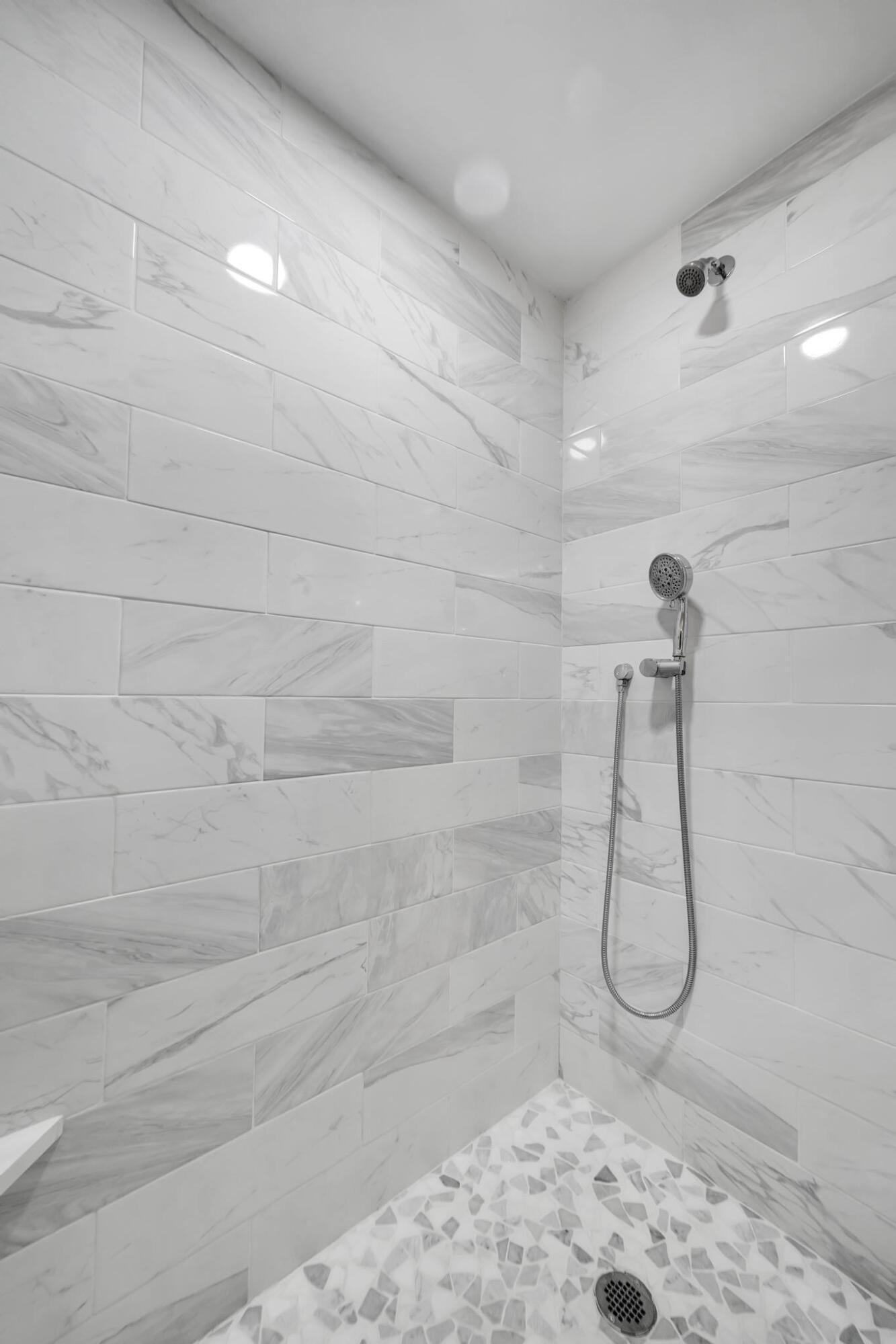 SEA LOFTERS CONDO - Residential