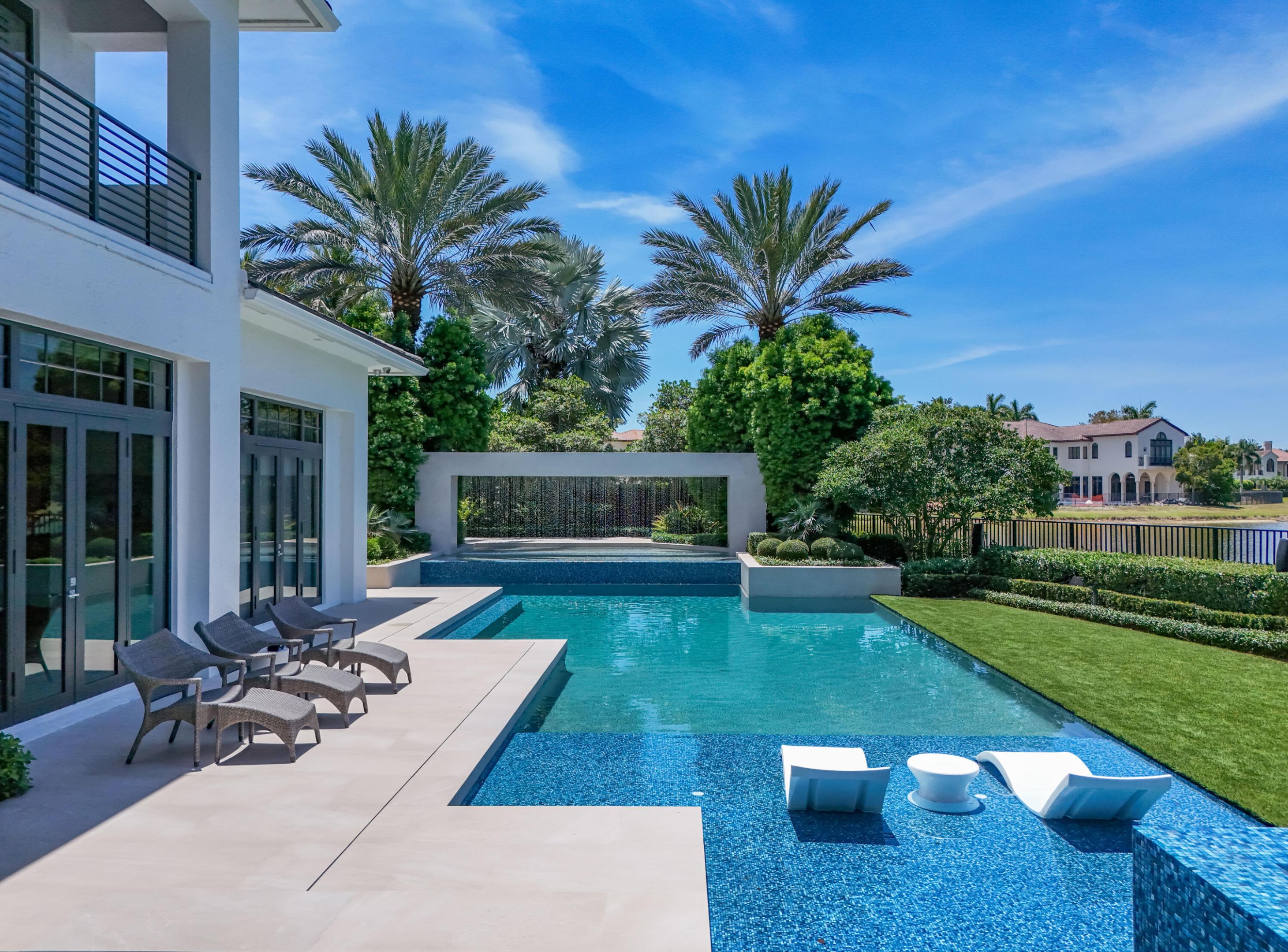 OAKS AT BOCA RATON - Residential