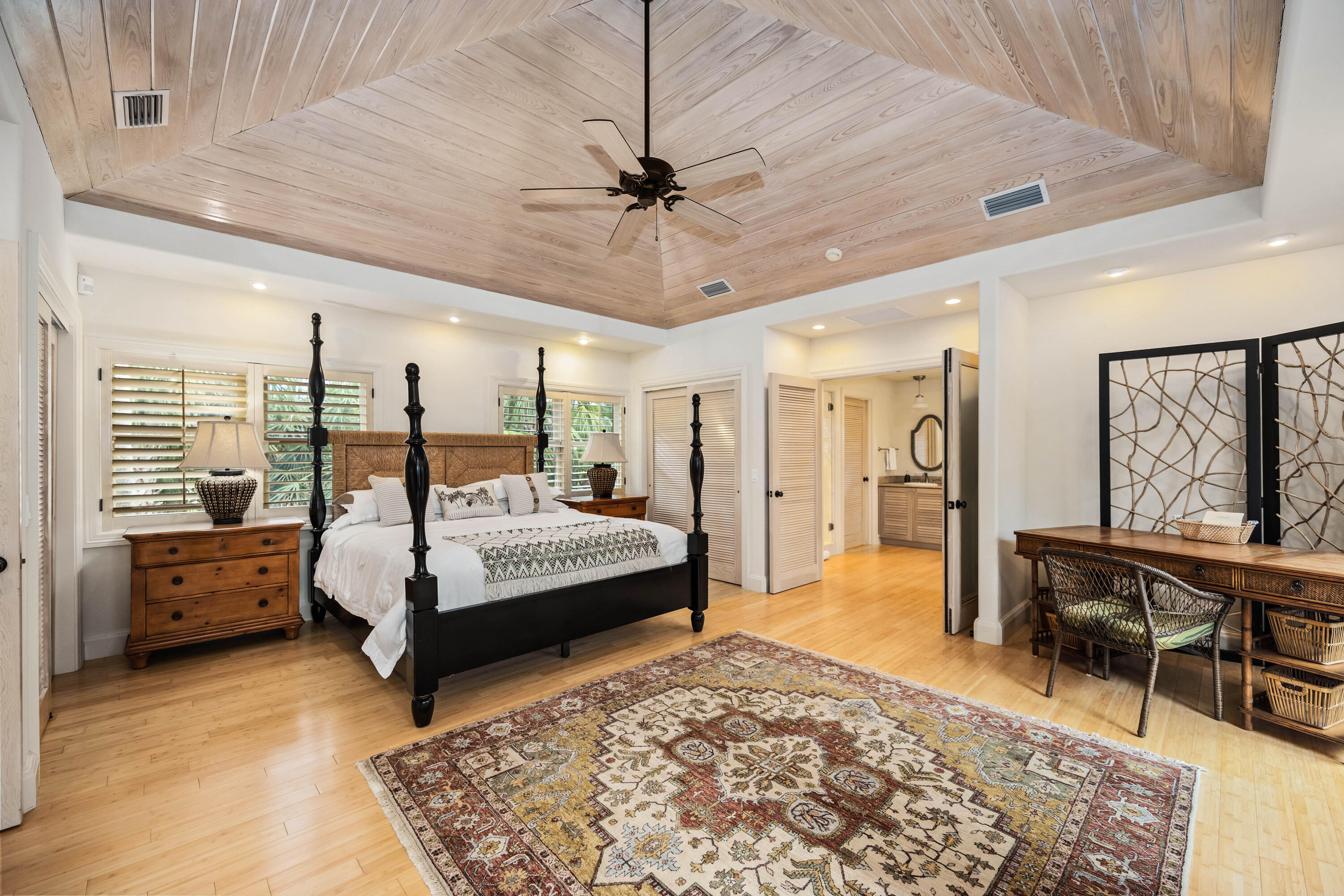 SIESTA PROPERTIES INC UNIT 1 - Residential