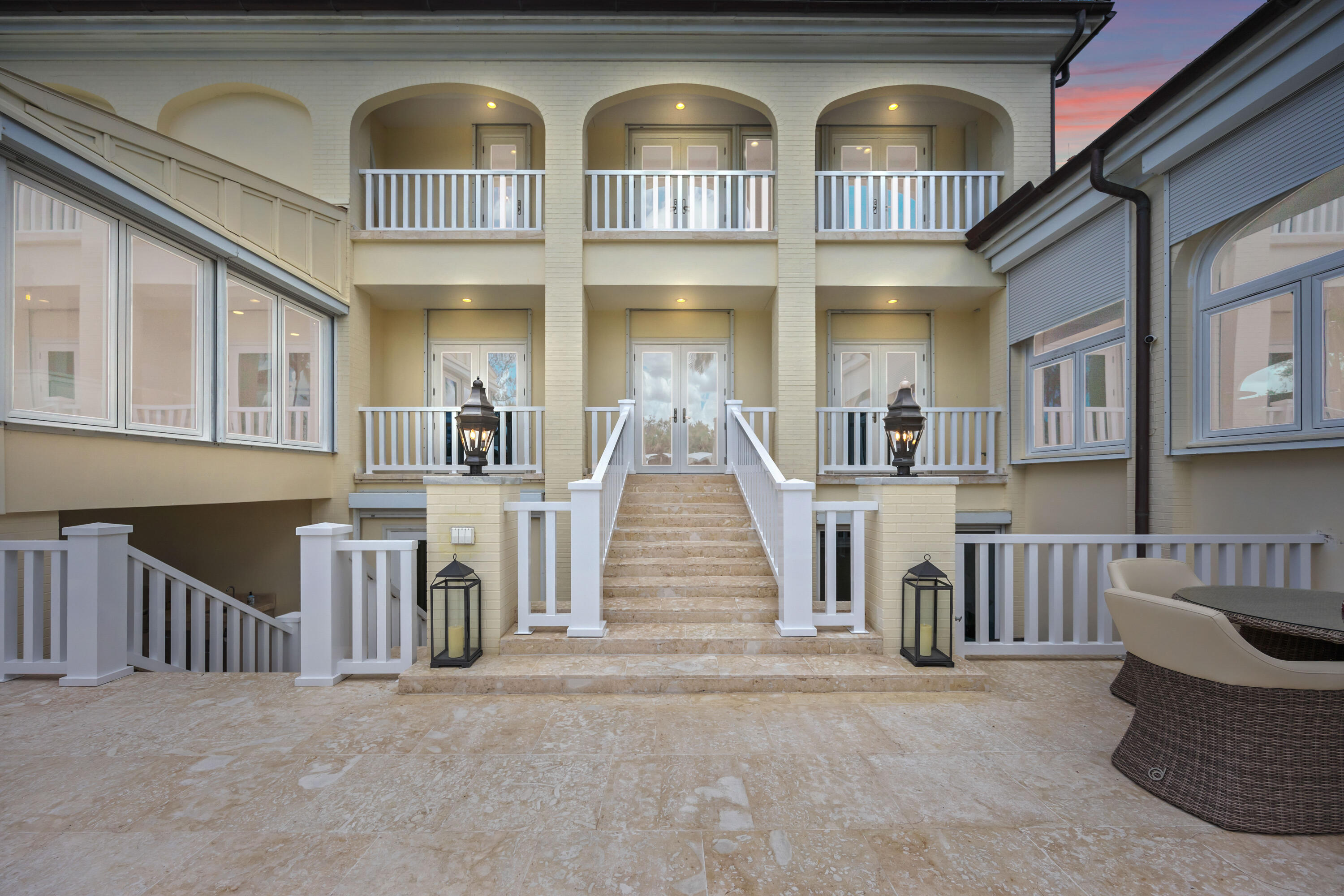 SIESTA PROPERTIES INC UNIT 1 - Residential