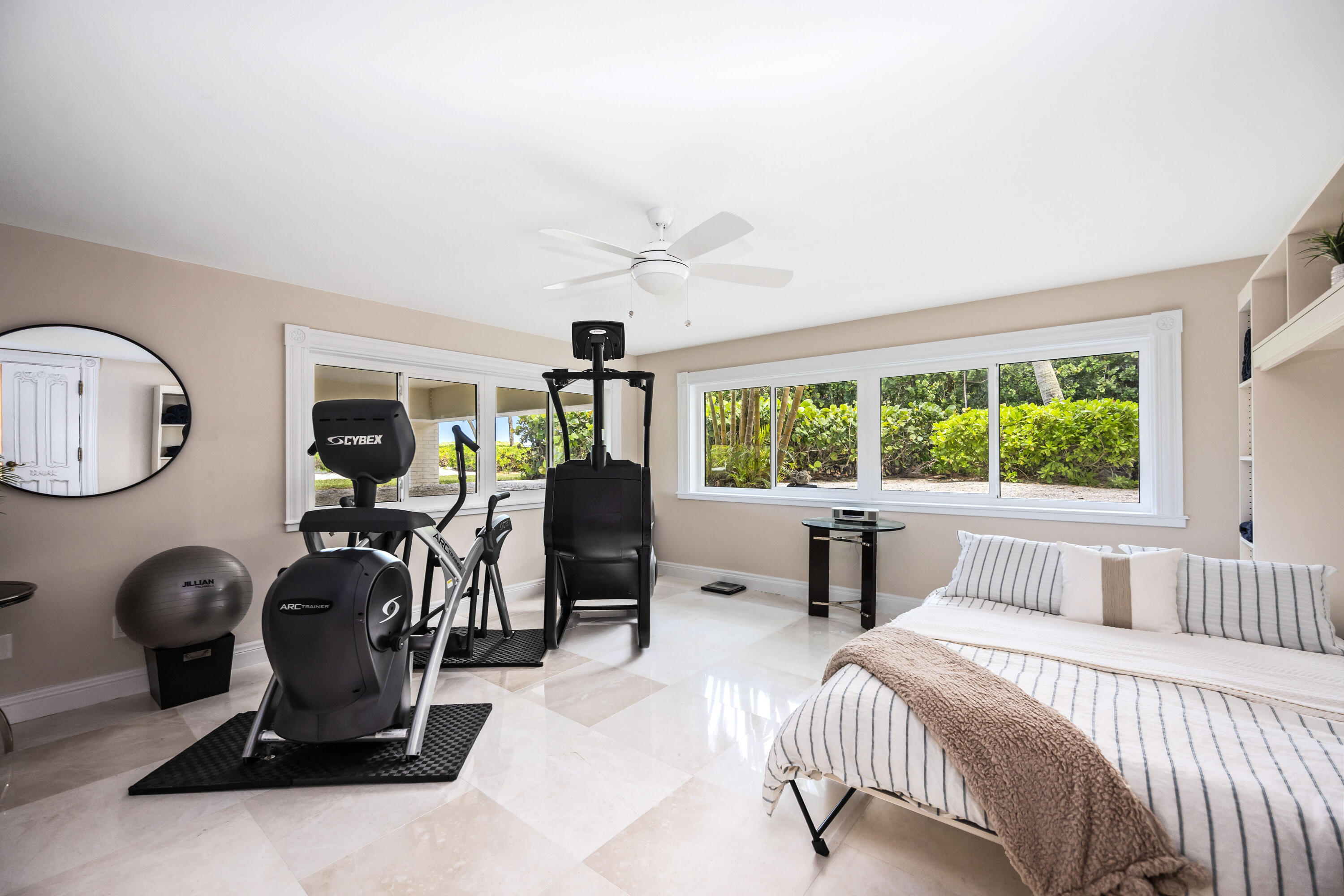 SIESTA PROPERTIES INC UNIT 1 - Residential