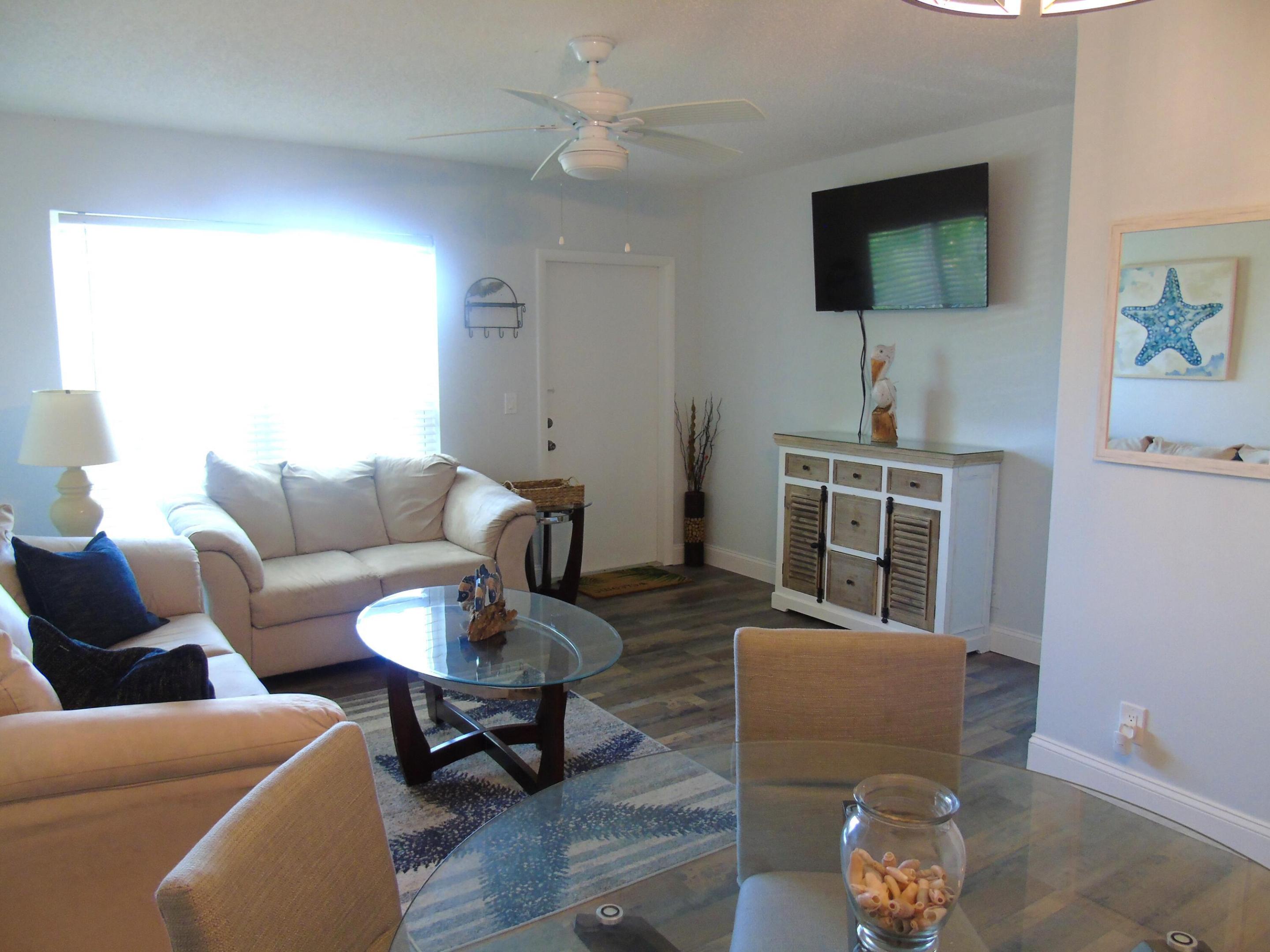 FOUR SEA SUNS CONDO - Residential Lease